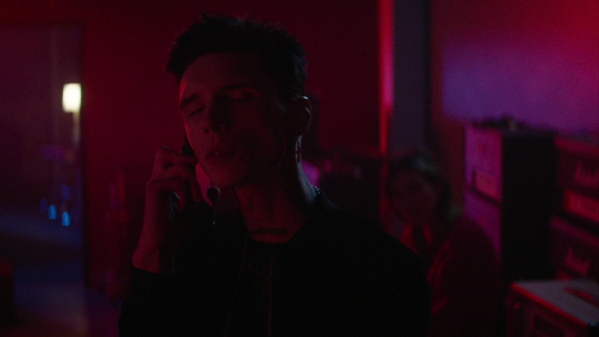 Paradise_City_2021_S01E03_1080p_BTD_004392.jpg