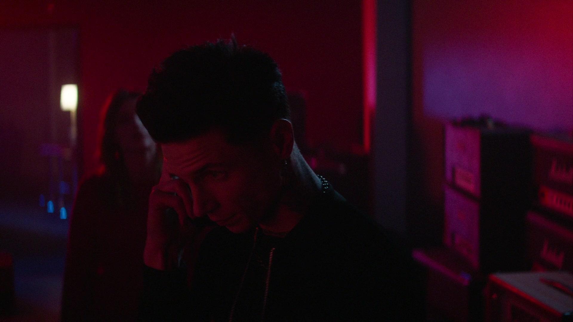 Paradise_City_2021_S01E03_1080p_BTD_004413.jpg