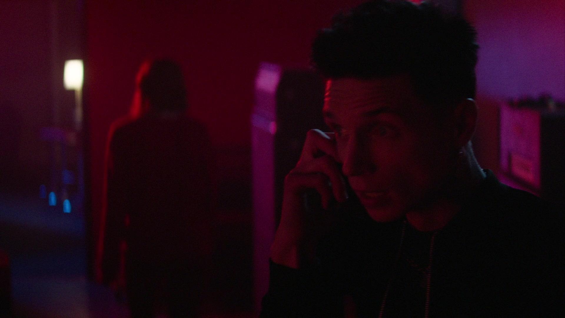 Paradise_City_2021_S01E03_1080p_BTD_004445.jpg