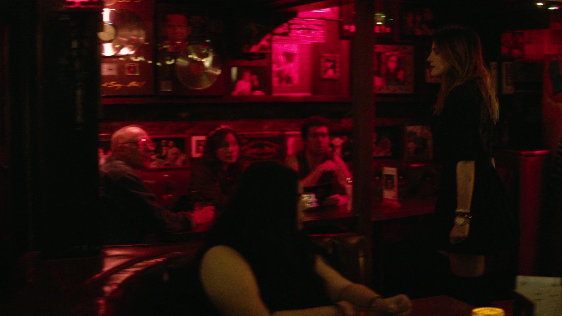 Paradise_City_2021_S01E05_1080p_BTD_001698.jpg