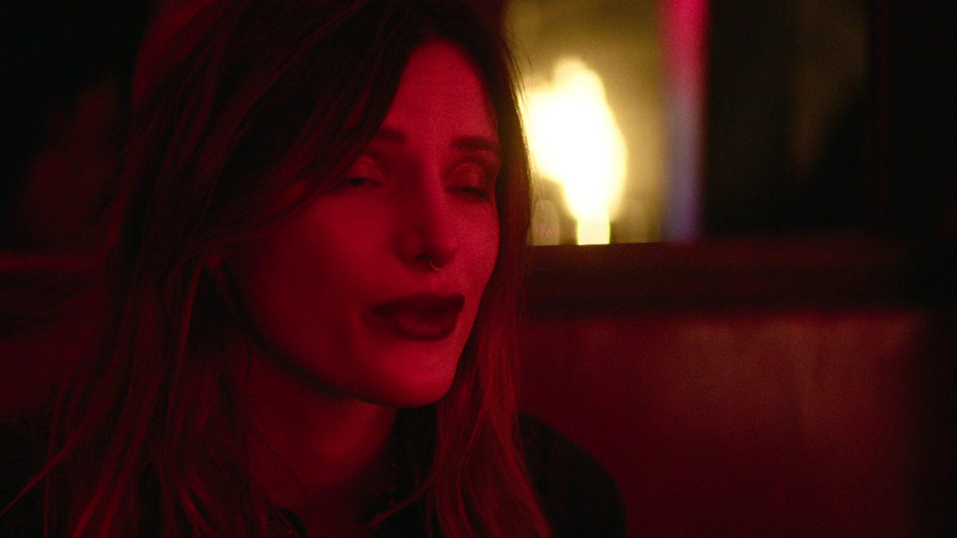 Paradise_City_2021_S01E05_1080p_BTD_001853.jpg