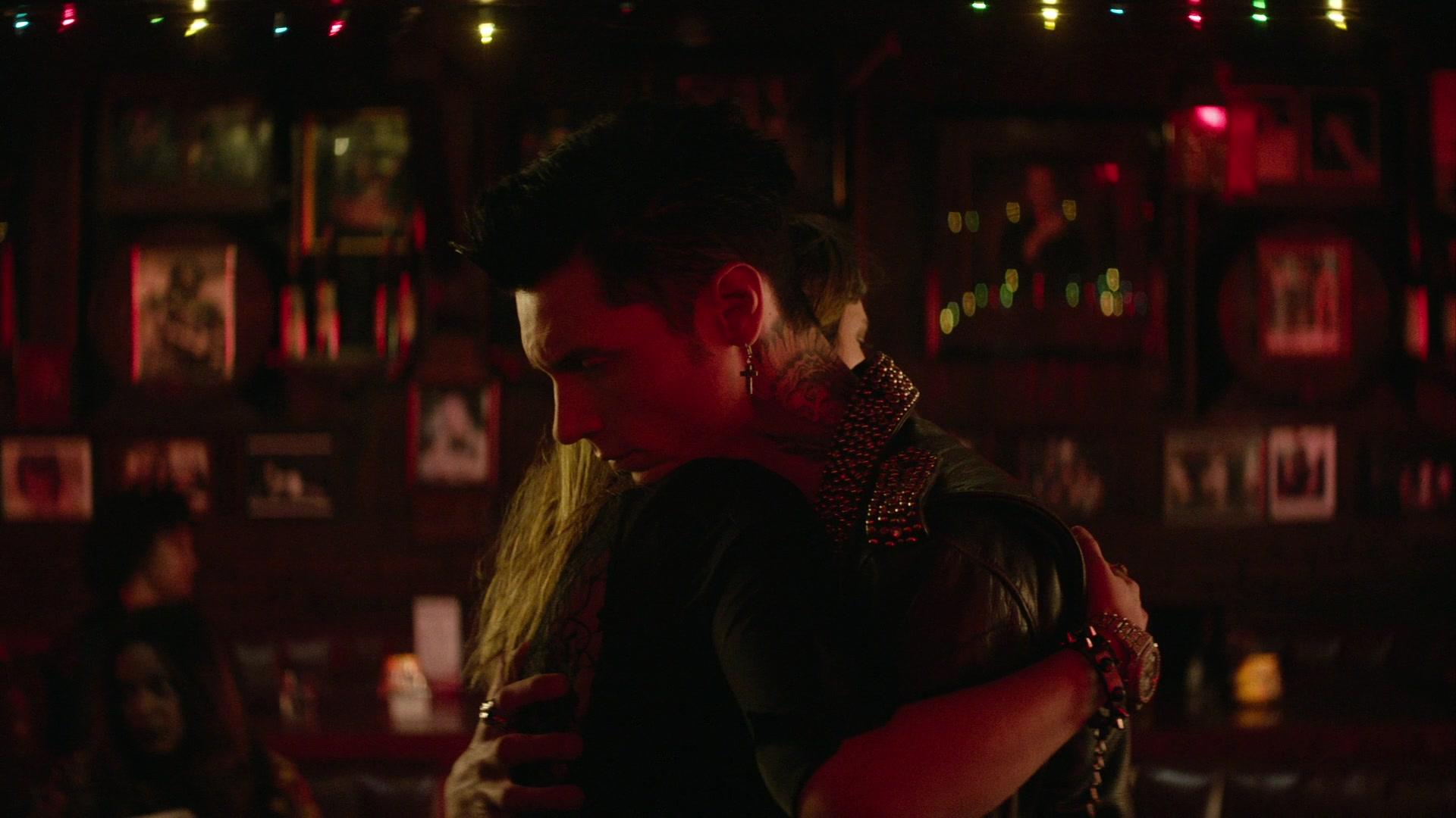Paradise_City_2021_S01E05_1080p_BTD_002297.jpg