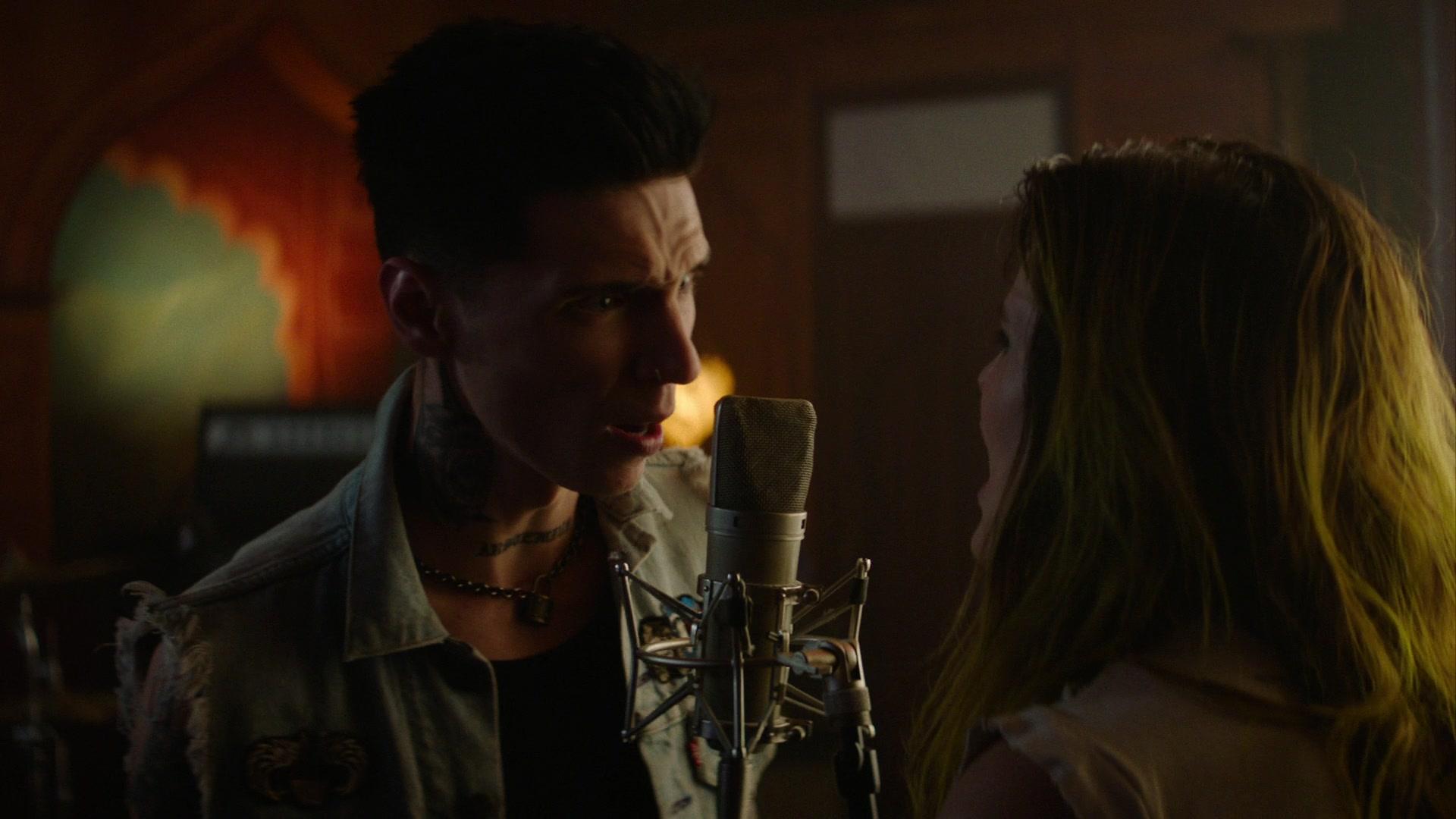 Paradise_City_2021_S01E06_1080p_BTD_004257.jpg