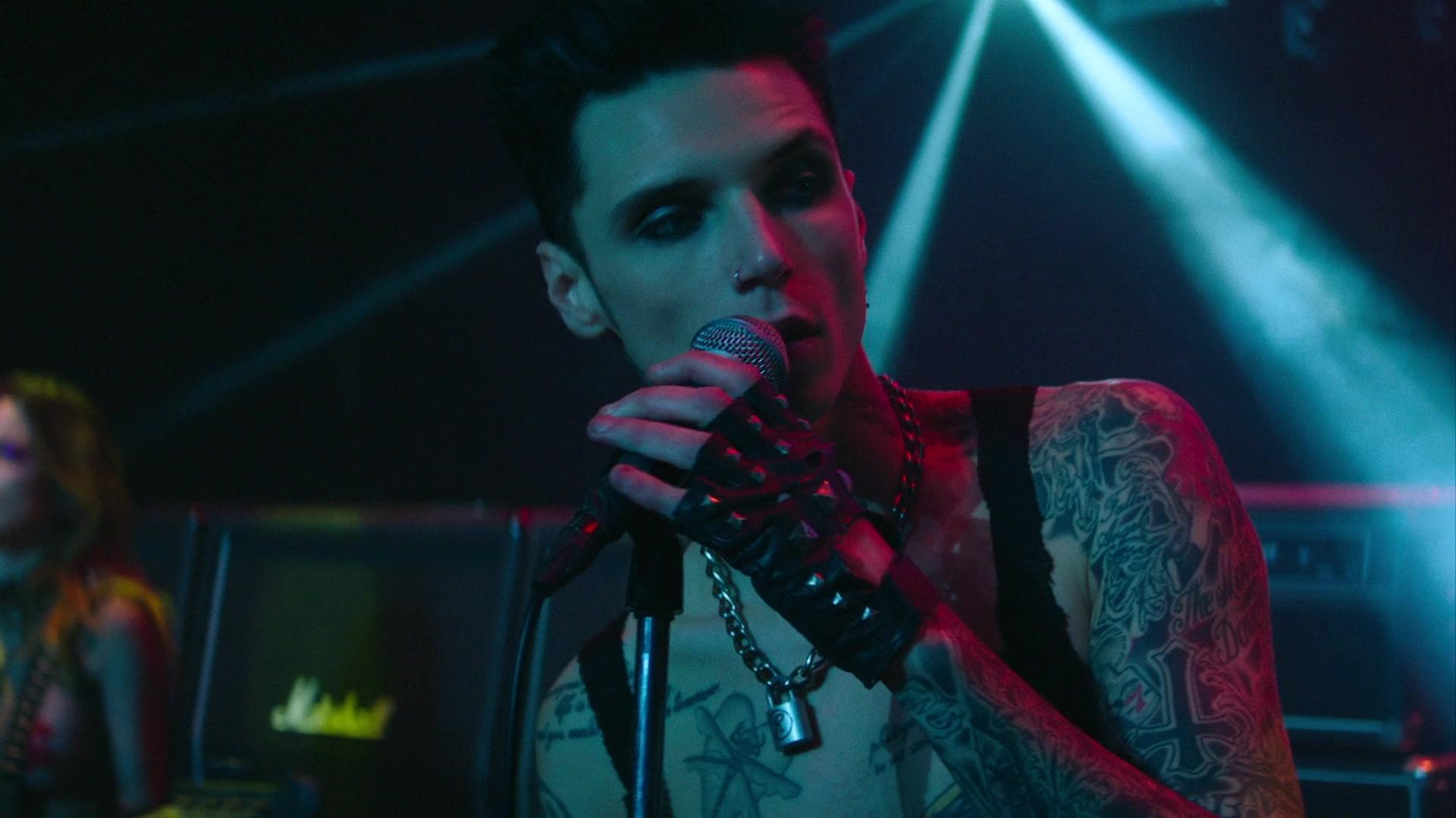 Paradise_City_2021_S01E08_1080p_BTD_002239.jpg