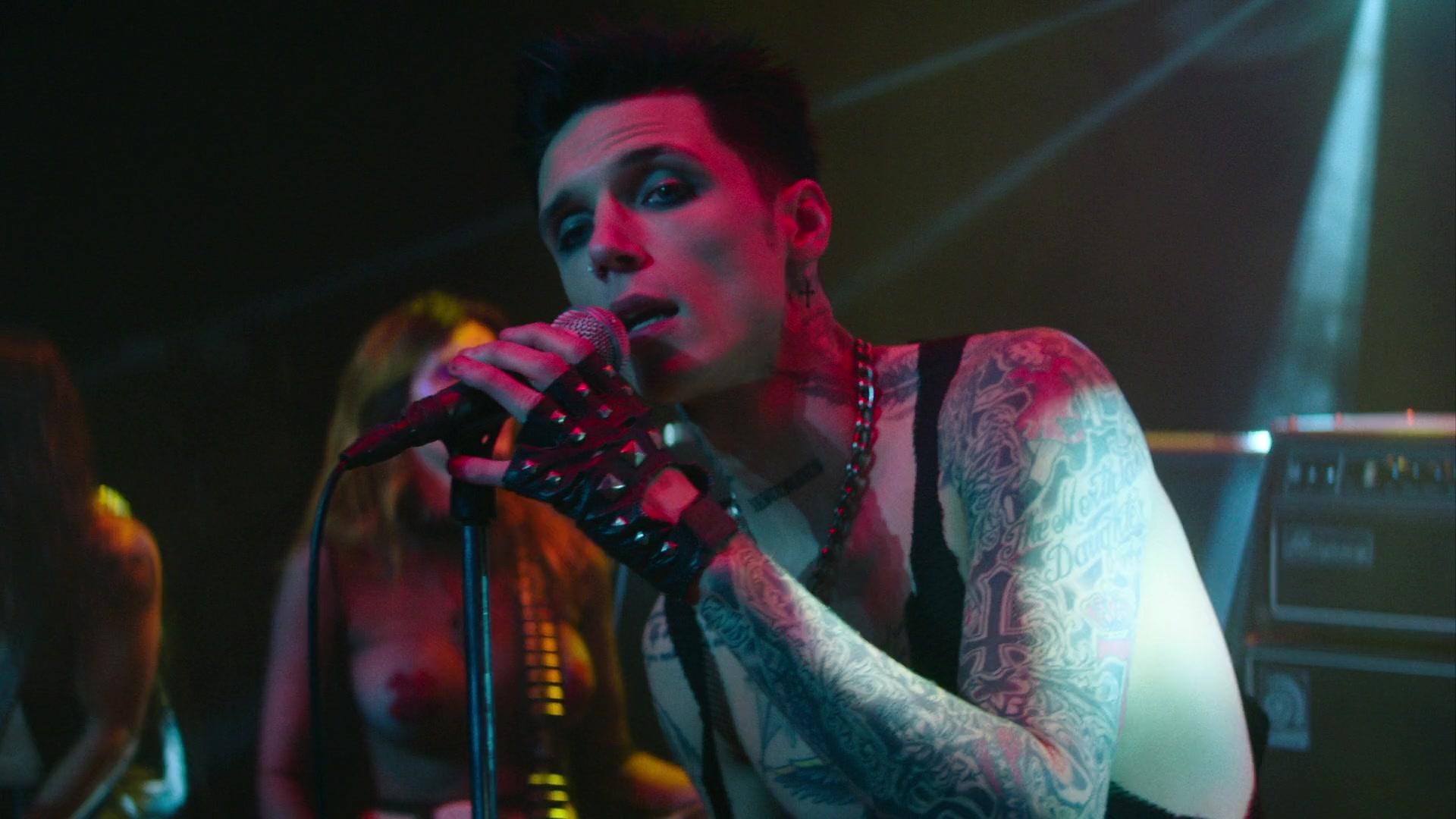 Paradise_City_2021_S01E08_1080p_BTD_002243.jpg