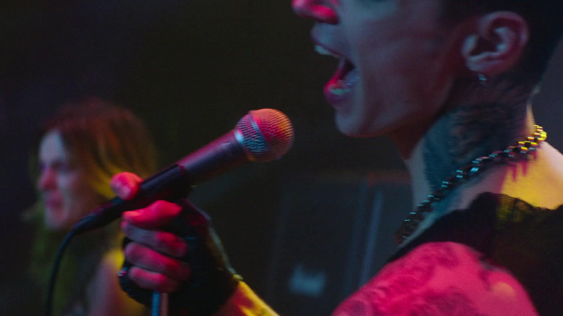Paradise_City_2021_S01E08_1080p_BTD_002433.jpg