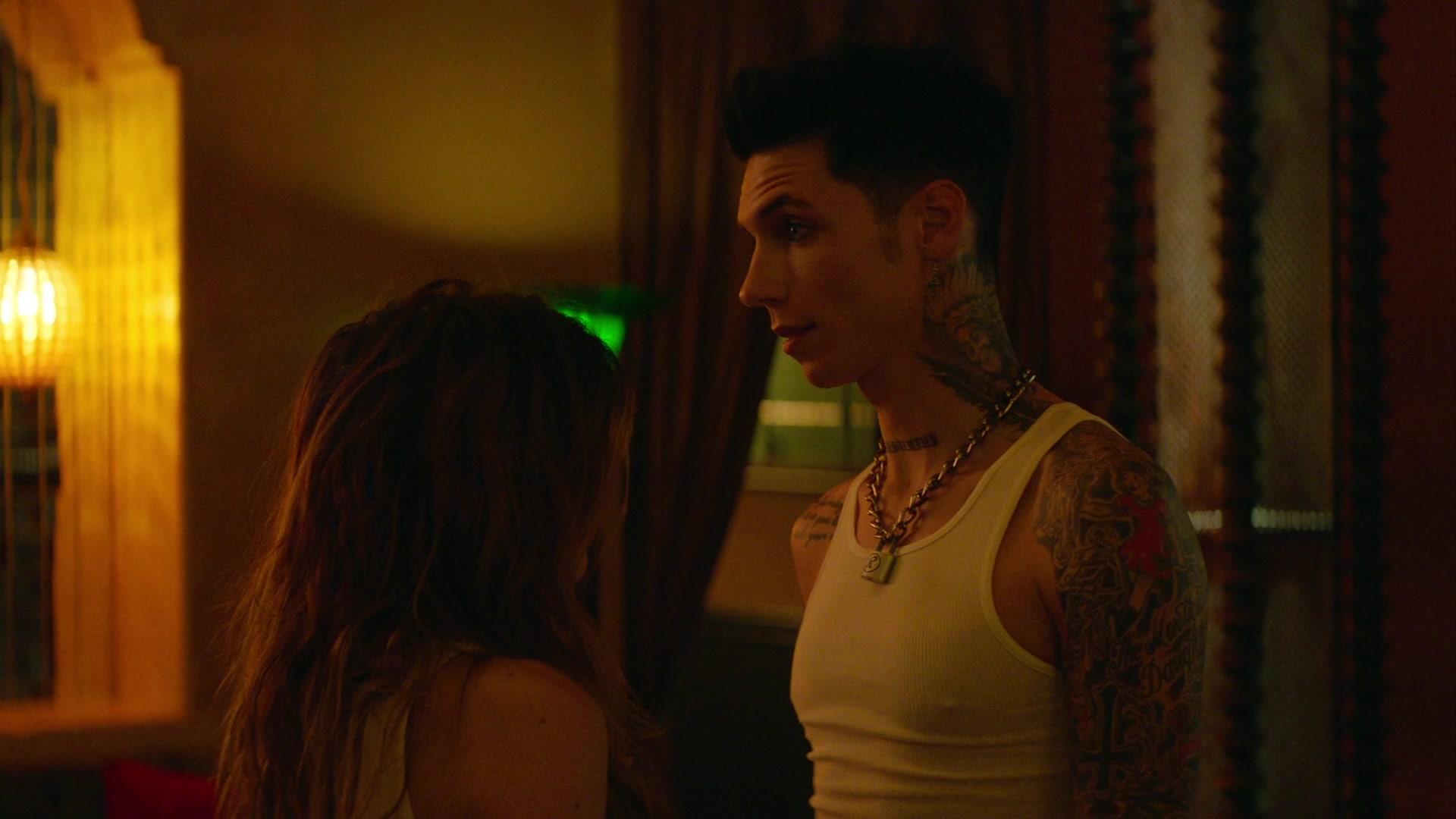 Paradise_City_2021_S01E08_1080p_BTD_002842.jpg