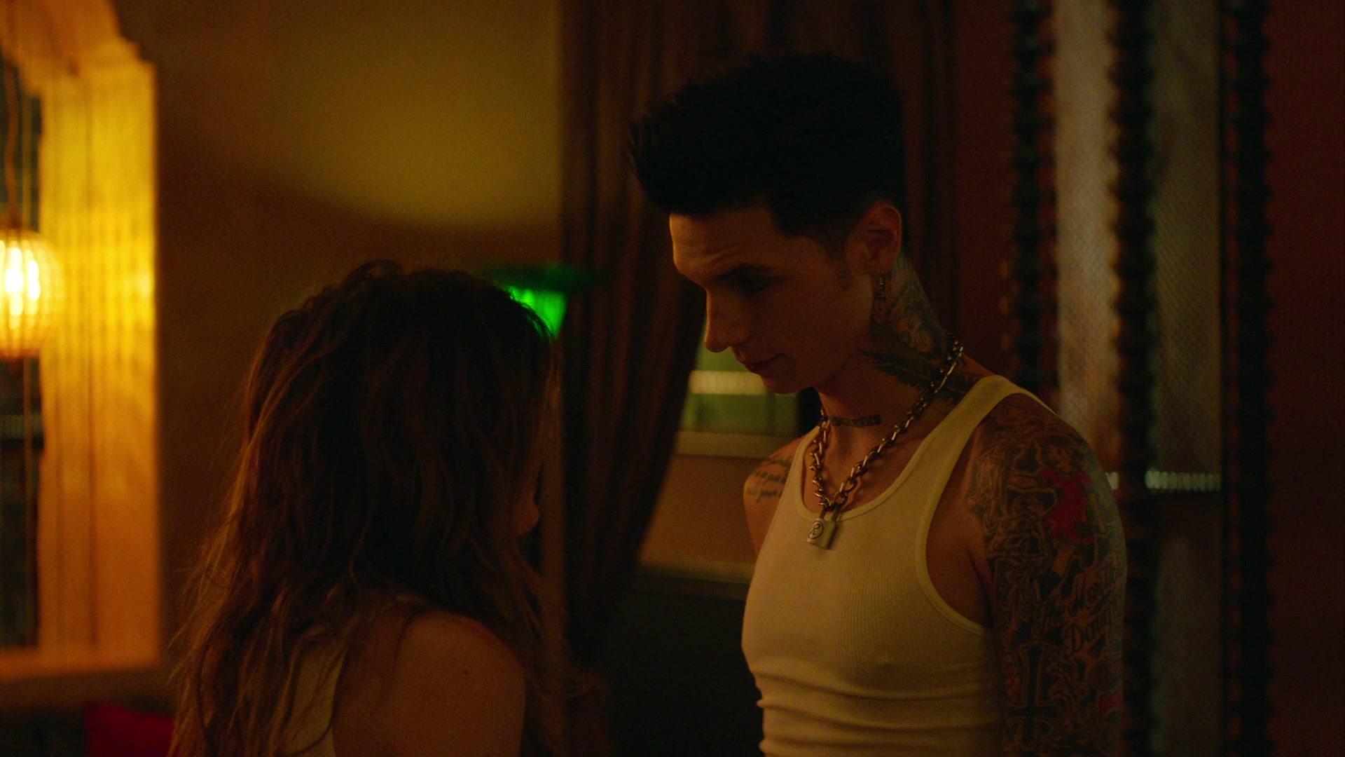 Paradise_City_2021_S01E08_1080p_BTD_002847.jpg