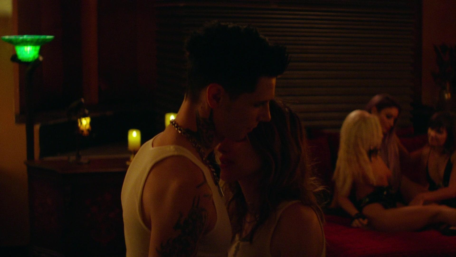 Paradise_City_2021_S01E08_1080p_BTD_002911.jpg