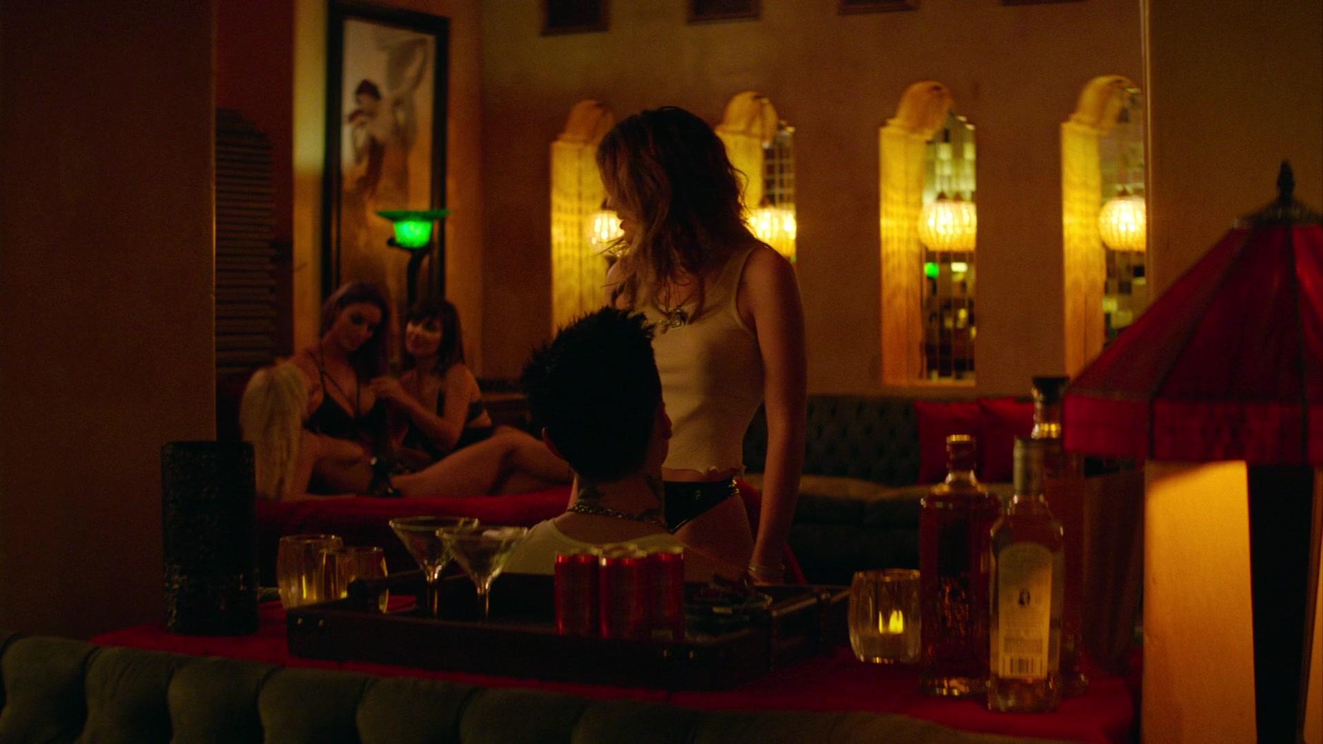 Paradise_City_2021_S01E08_1080p_BTD_002946.jpg