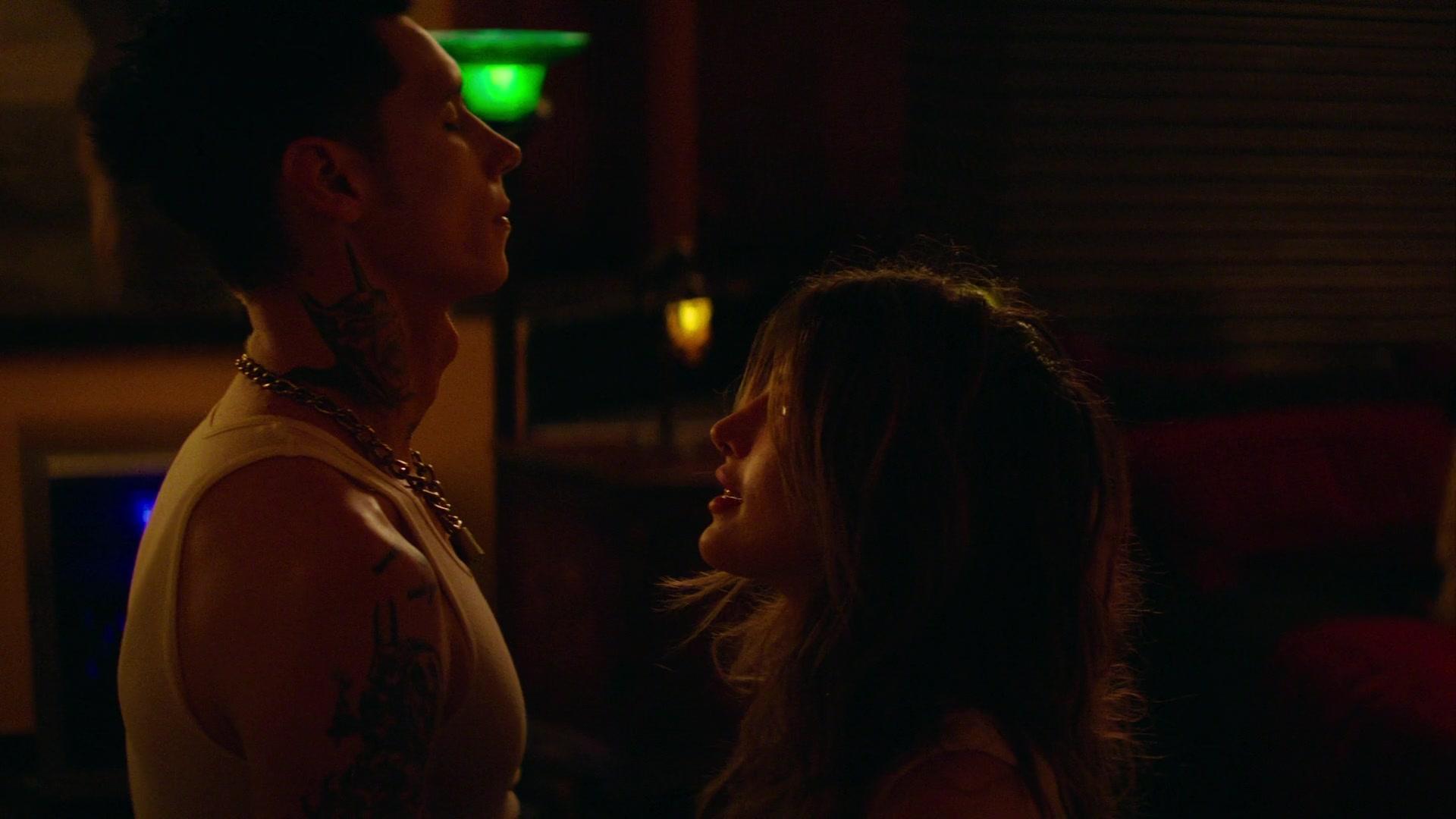Paradise_City_2021_S01E08_1080p_BTD_002969.jpg Paradise_City_2021_S01E08_1080p_BTD_002969.jpg