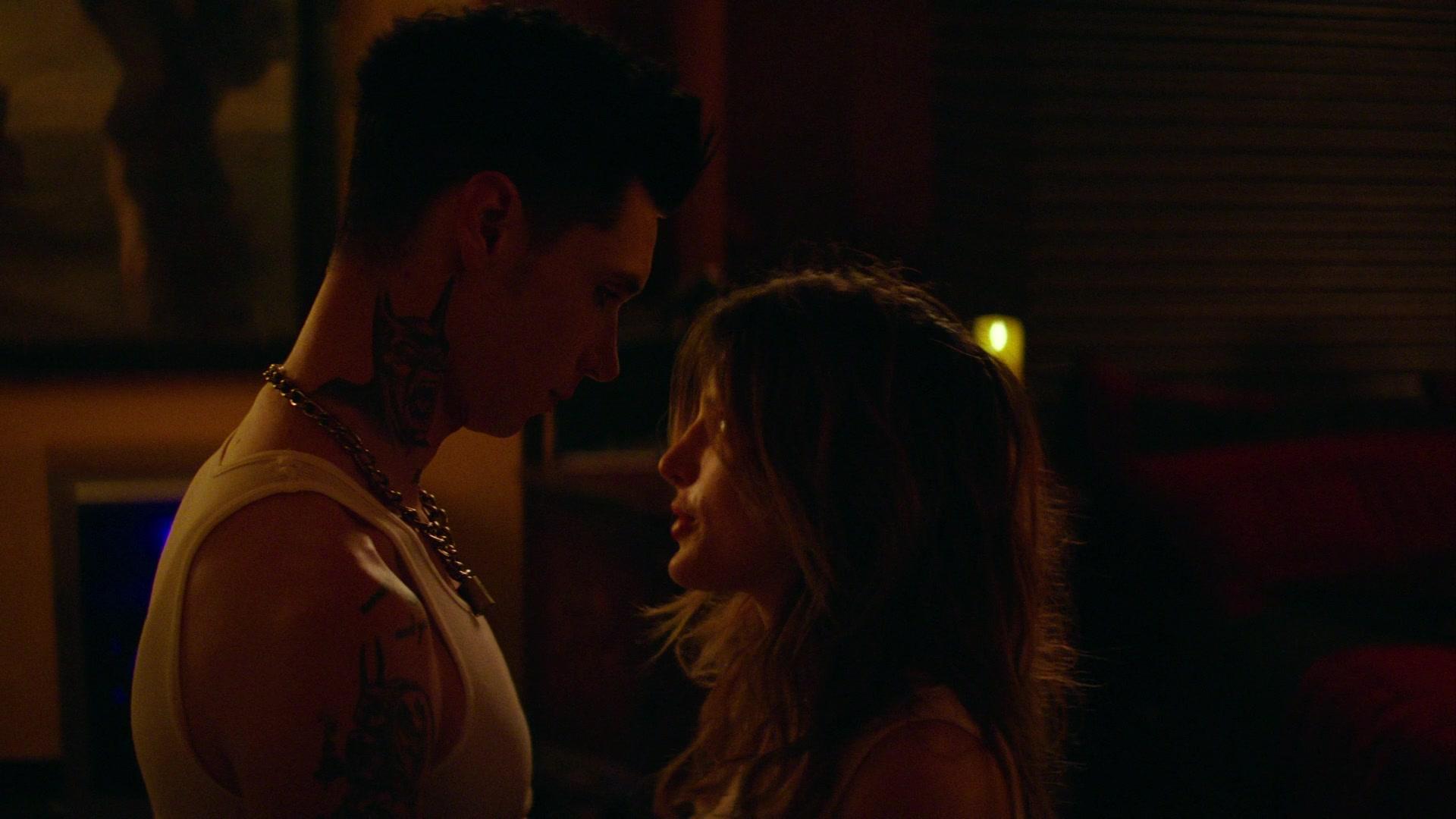 Paradise_City_2021_S01E08_1080p_BTD_002973.jpg