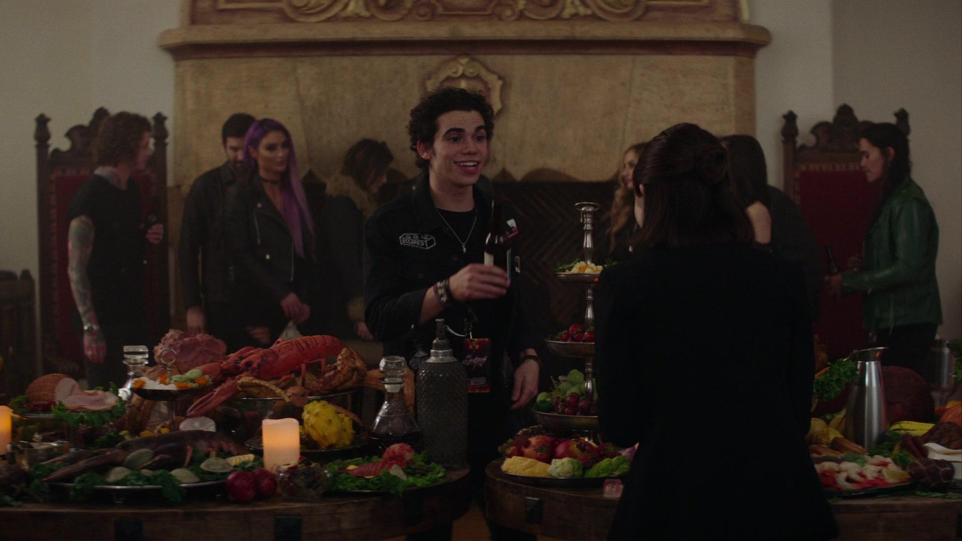 Paradise_City_2021_S01E08_1080p_BTD_005077.jpg