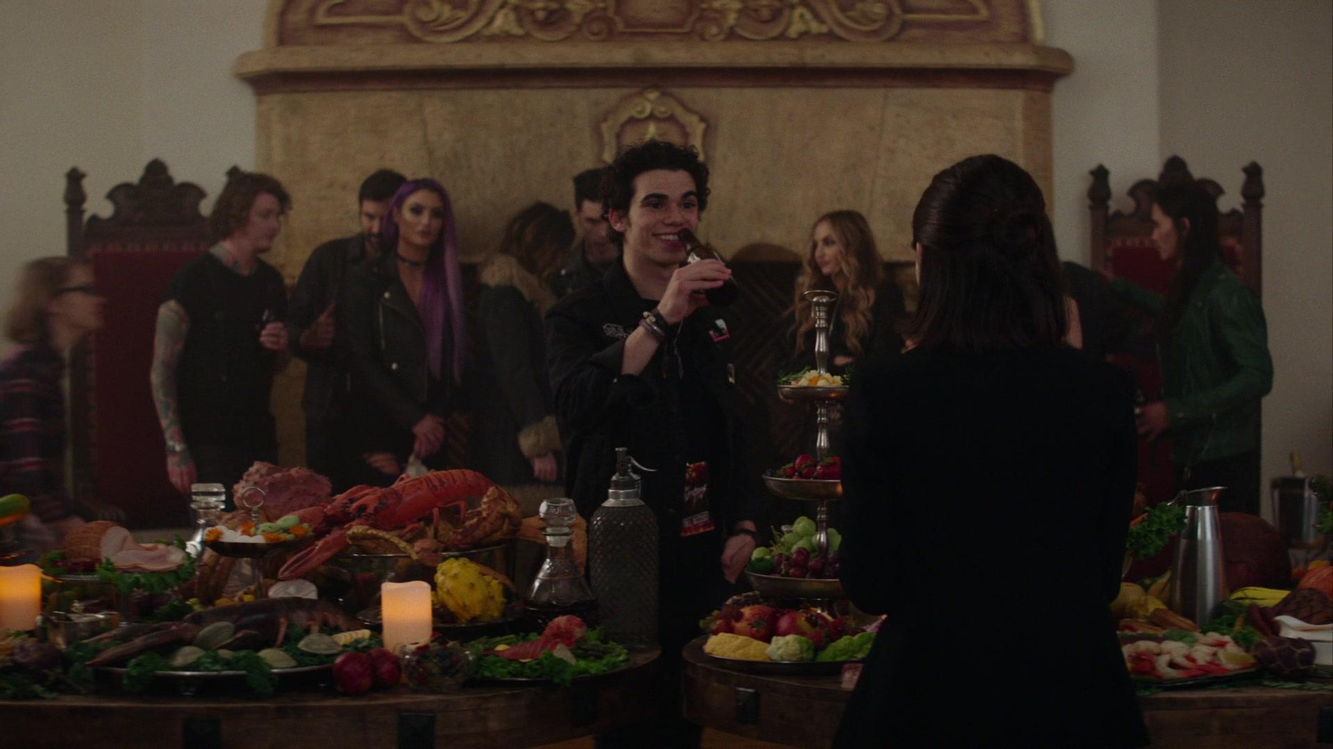Paradise_City_2021_S01E08_1080p_BTD_005079.jpg