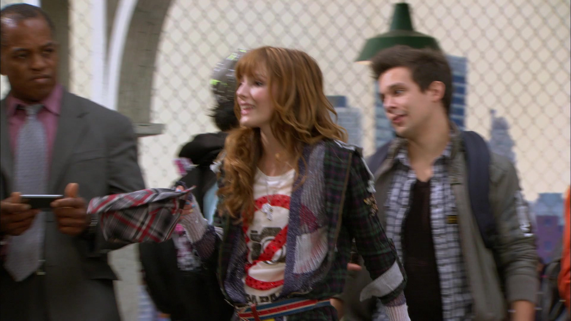 Shake_It_Up_S01E01_1080p_BTD_000041.jpg