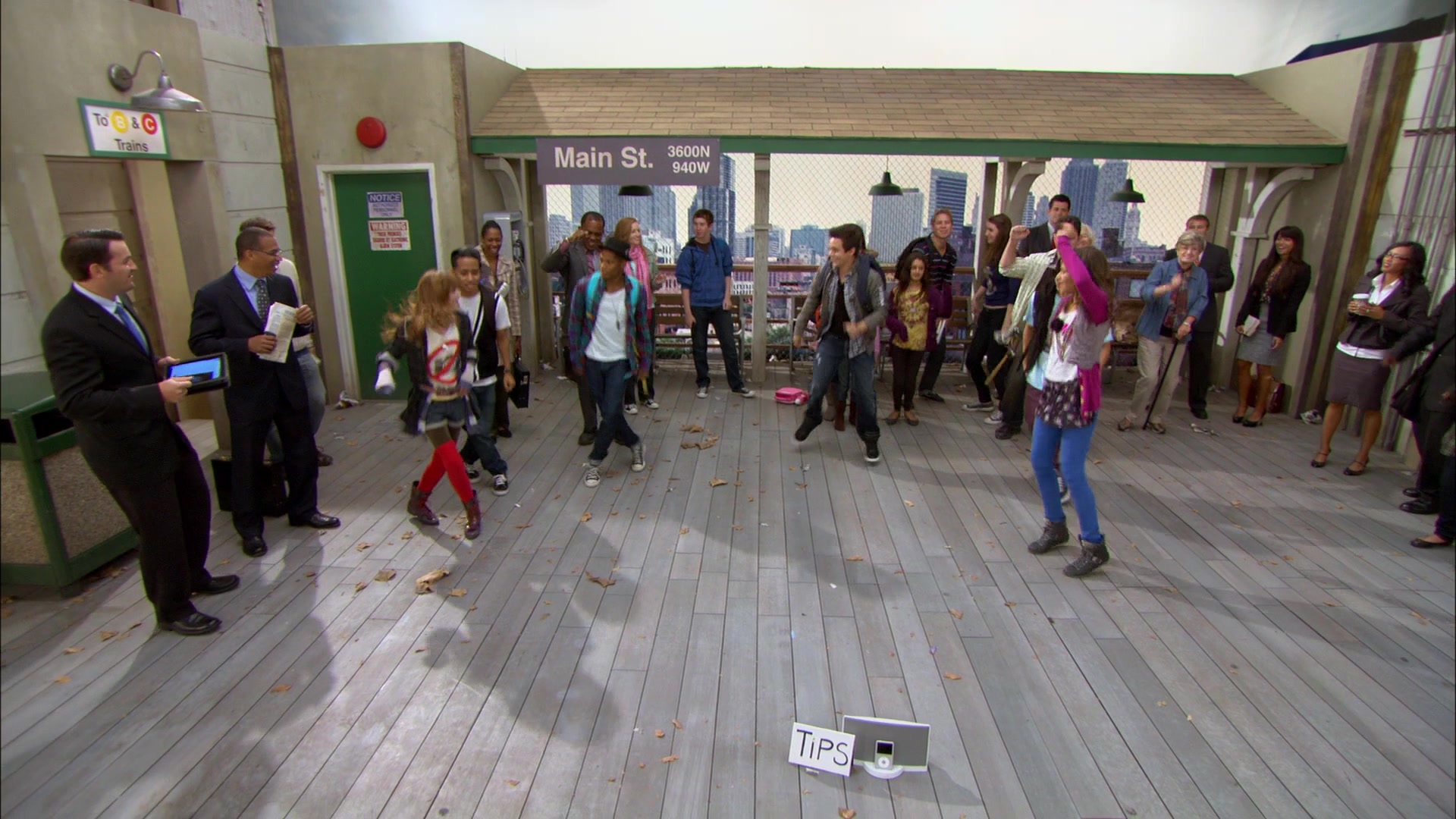 Shake_It_Up_S01E01_1080p_BTD_000155.jpg