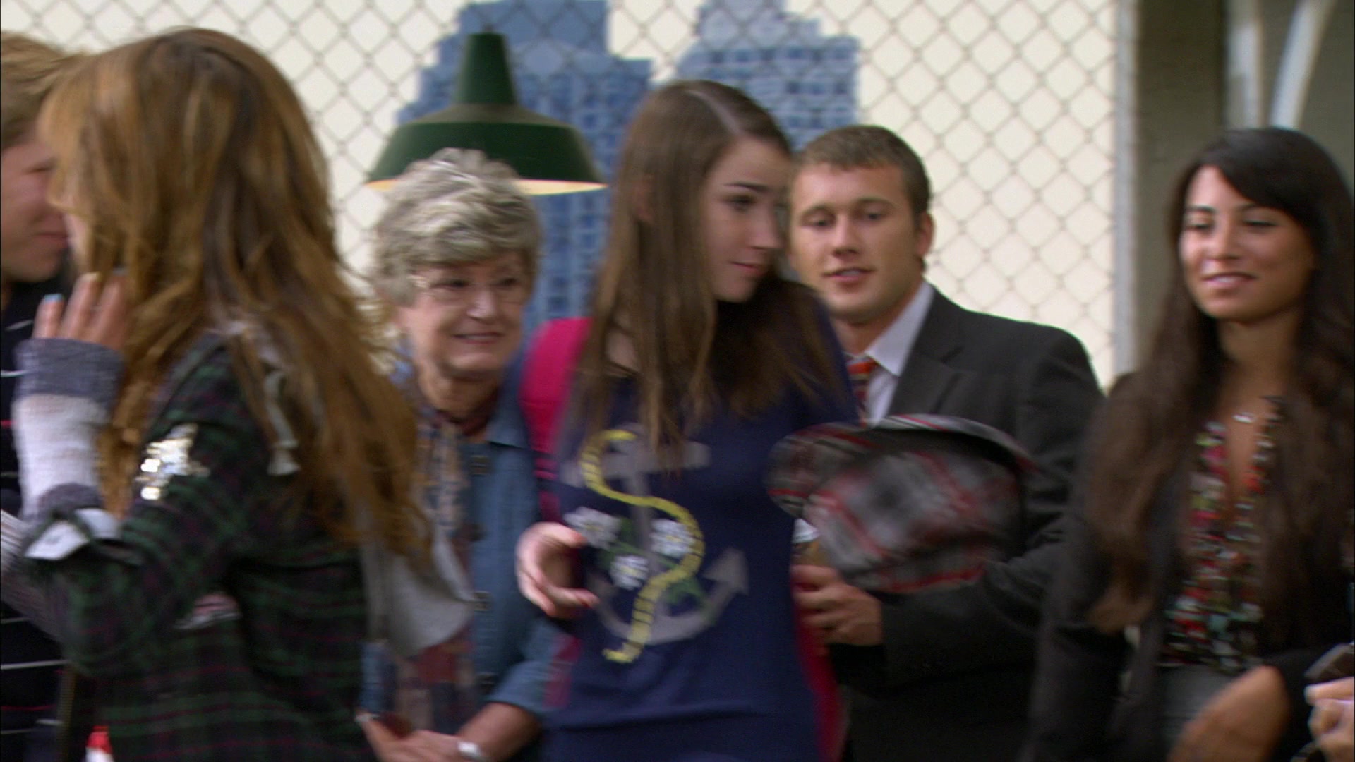 Shake_It_Up_S01E01_1080p_BTD_000159.jpg