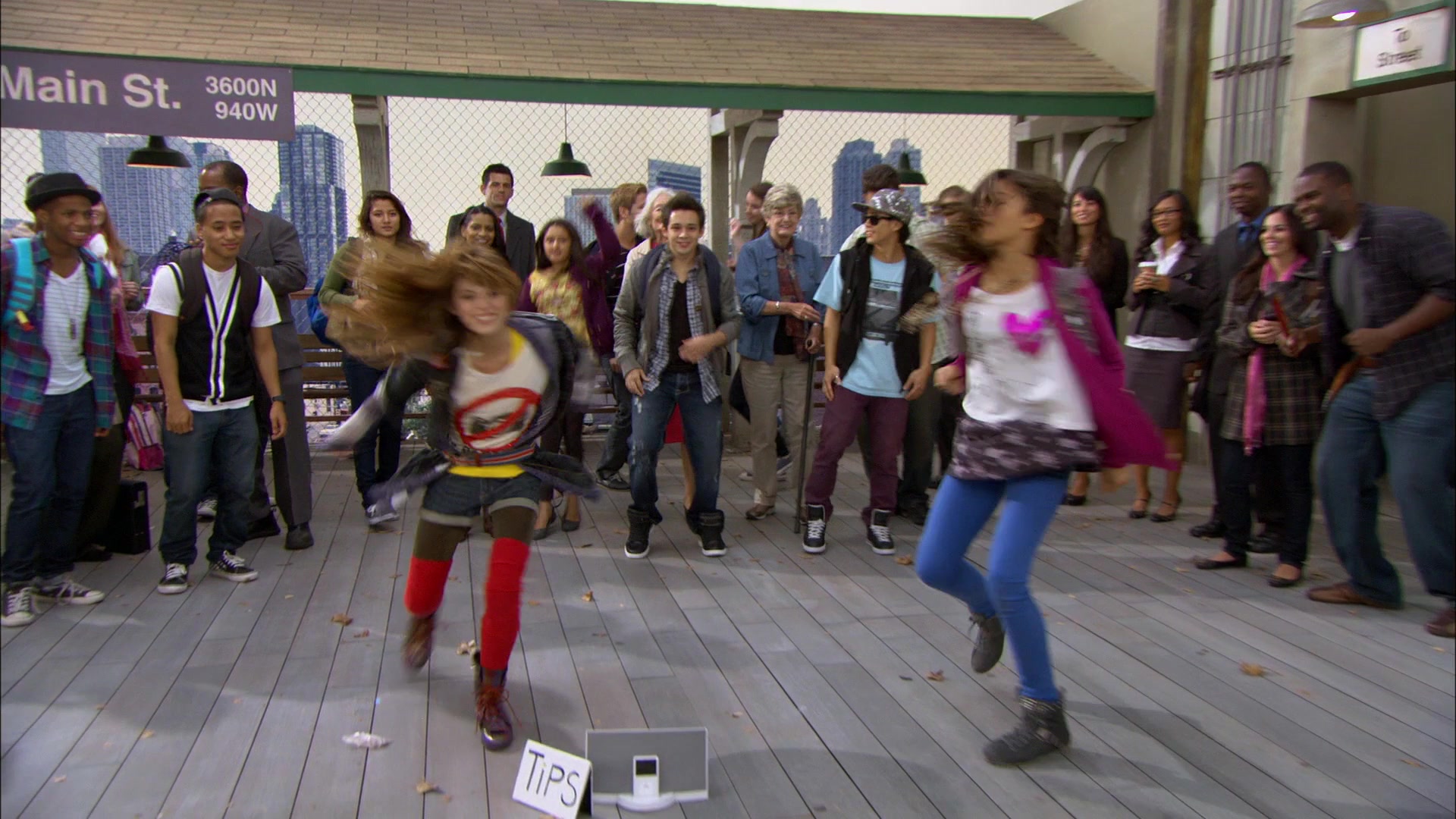 Shake_It_Up_S01E01_1080p_BTD_000168.jpg