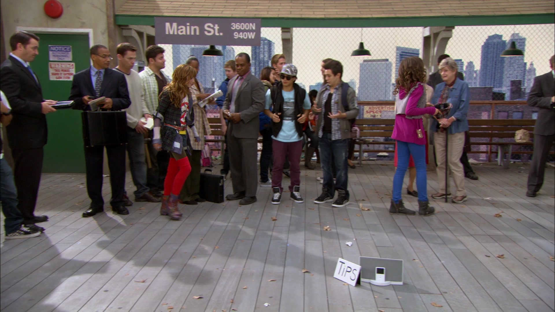Shake_It_Up_S01E01_1080p_BTD_000220.jpg