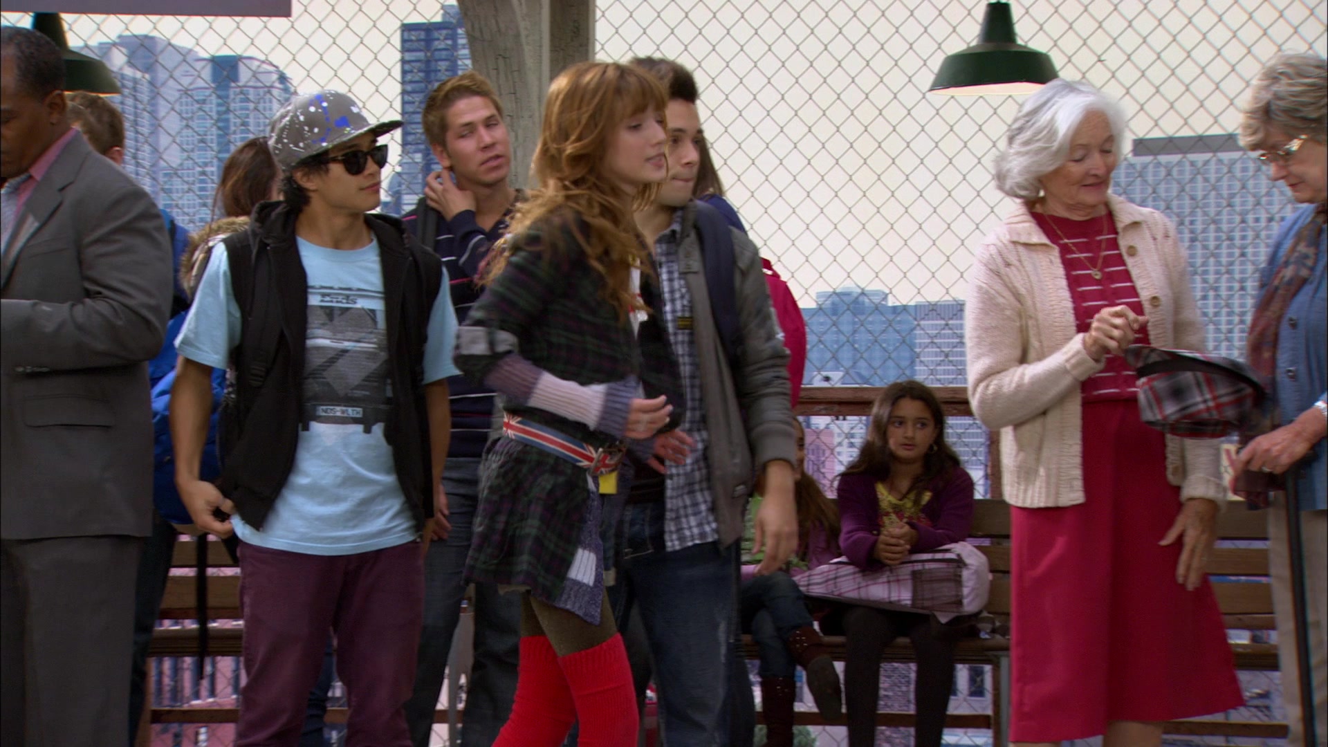 Shake_It_Up_S01E01_1080p_BTD_000230.jpg