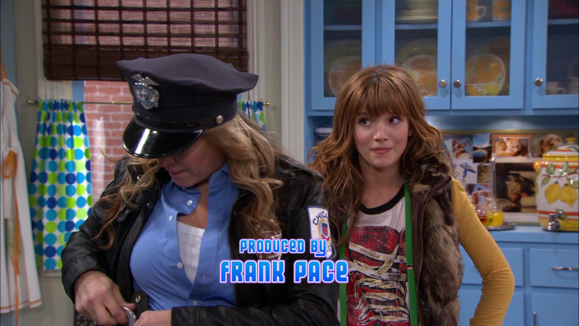 Shake_It_Up_S01E01_1080p_BTD_000503.jpg
