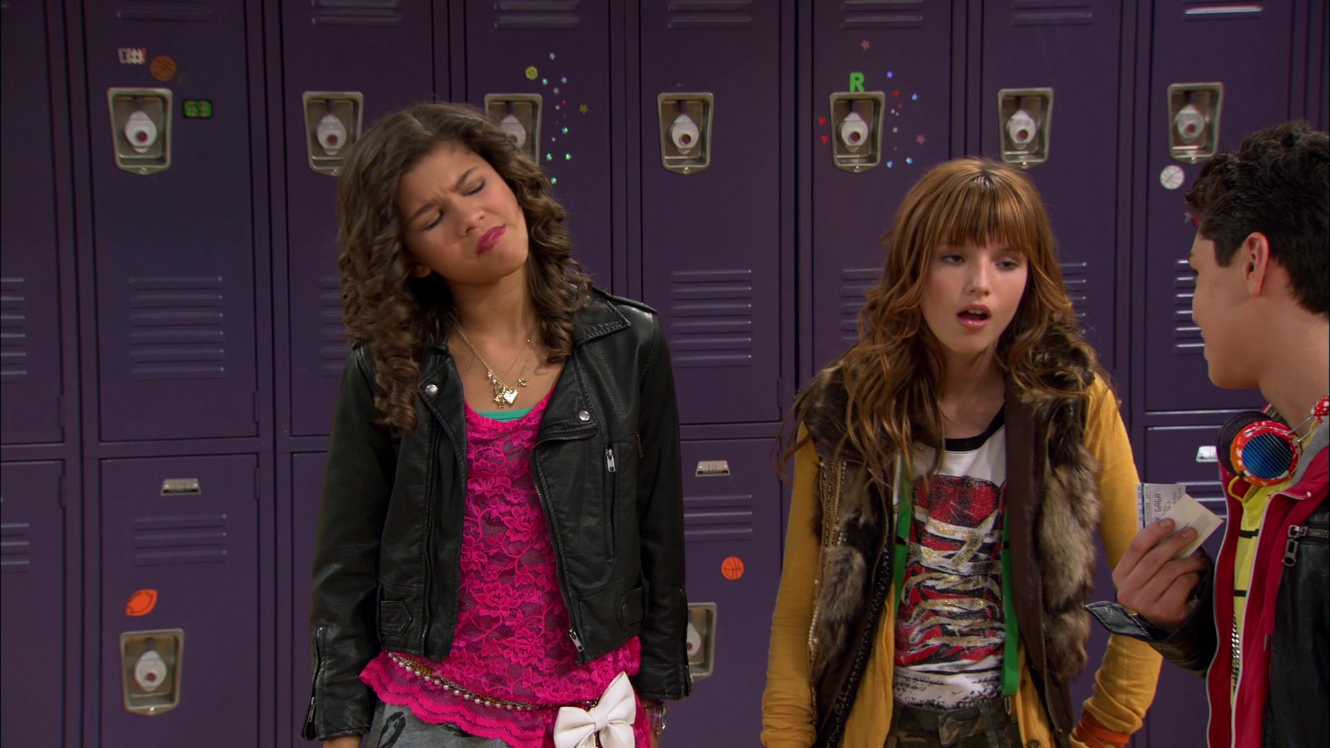 Shake_It_Up_S01E01_1080p_BTD_000810.jpg Shake_It_Up_S01E01_1080p_BTD_000810.jpg