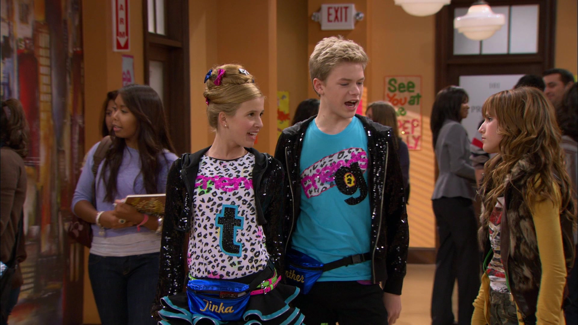Shake_It_Up_S01E01_1080p_BTD_000946.jpg