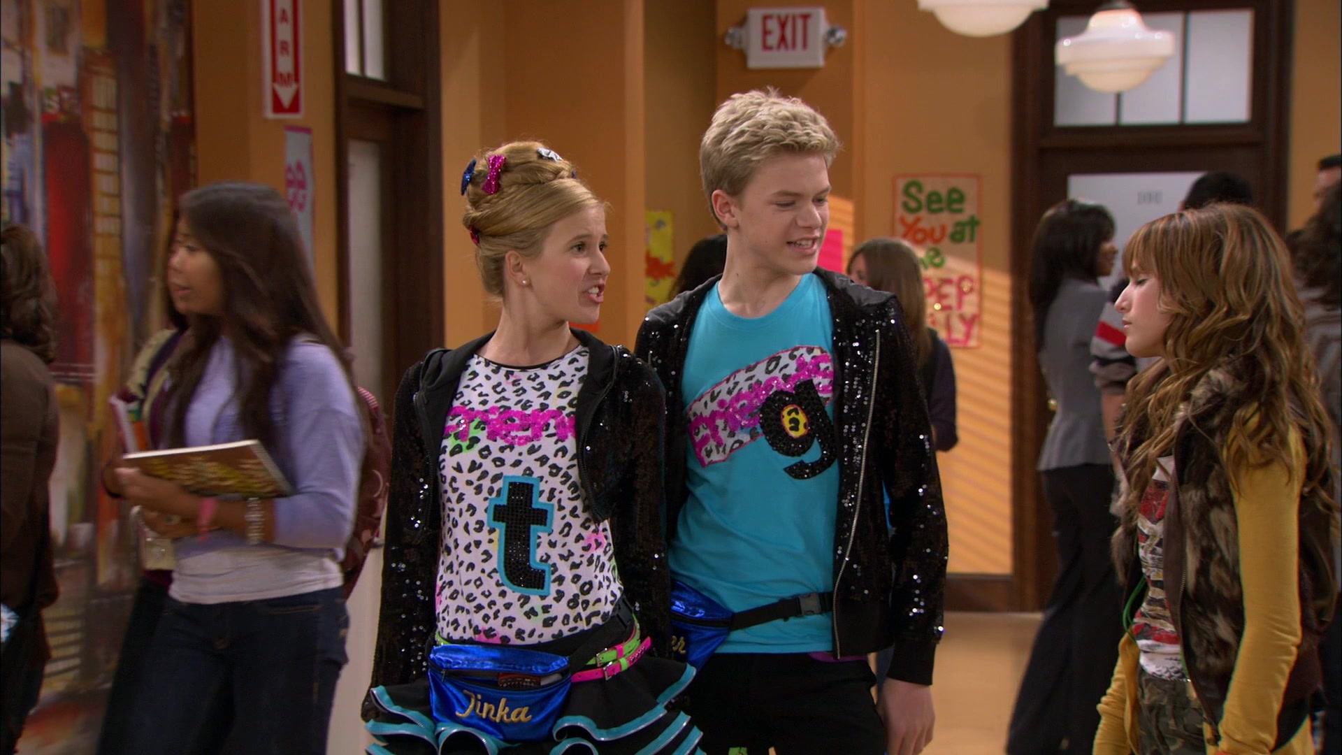 Shake_It_Up_S01E01_1080p_BTD_000947.jpg