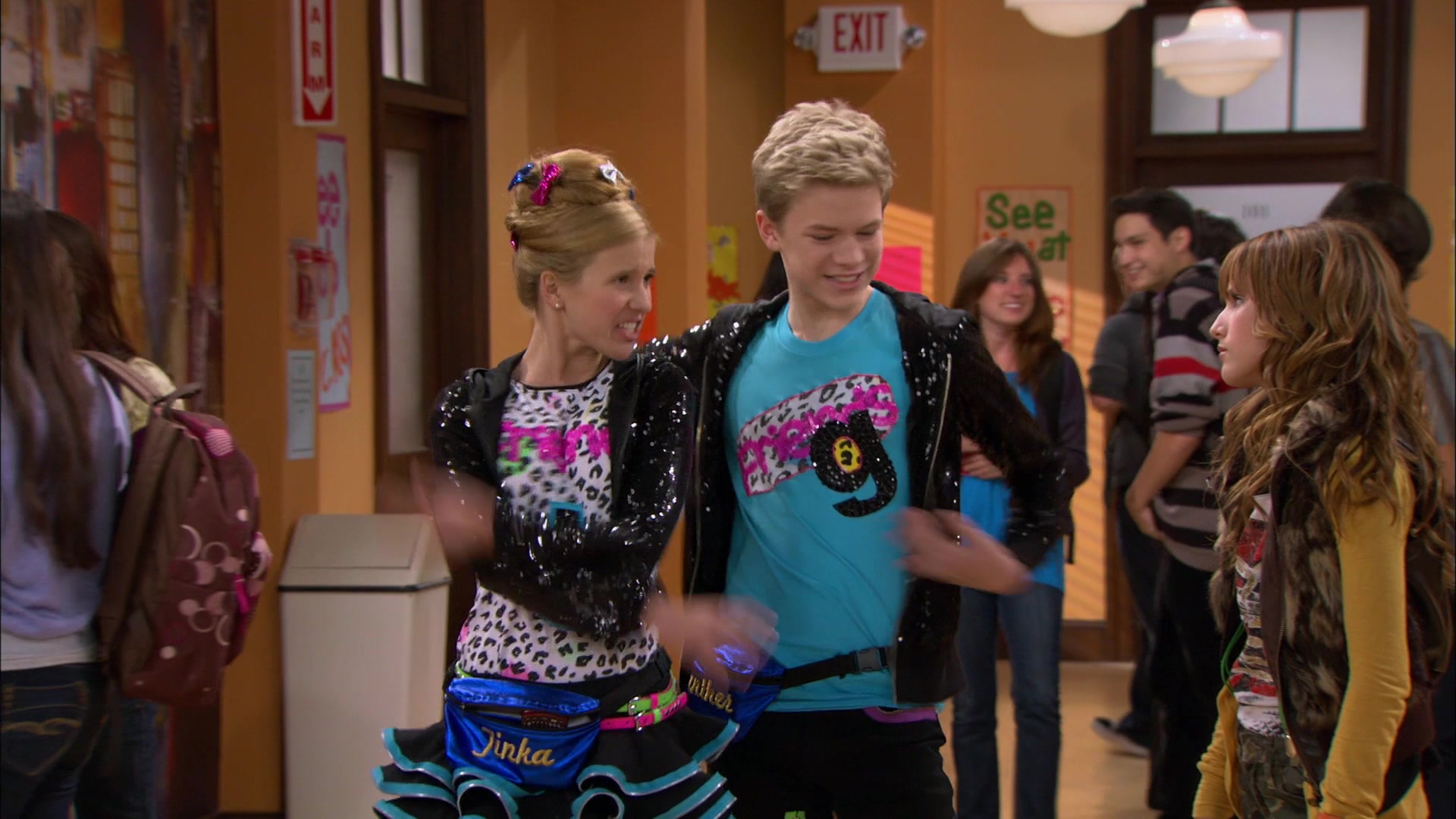 Shake_It_Up_S01E01_1080p_BTD_000949.jpg
