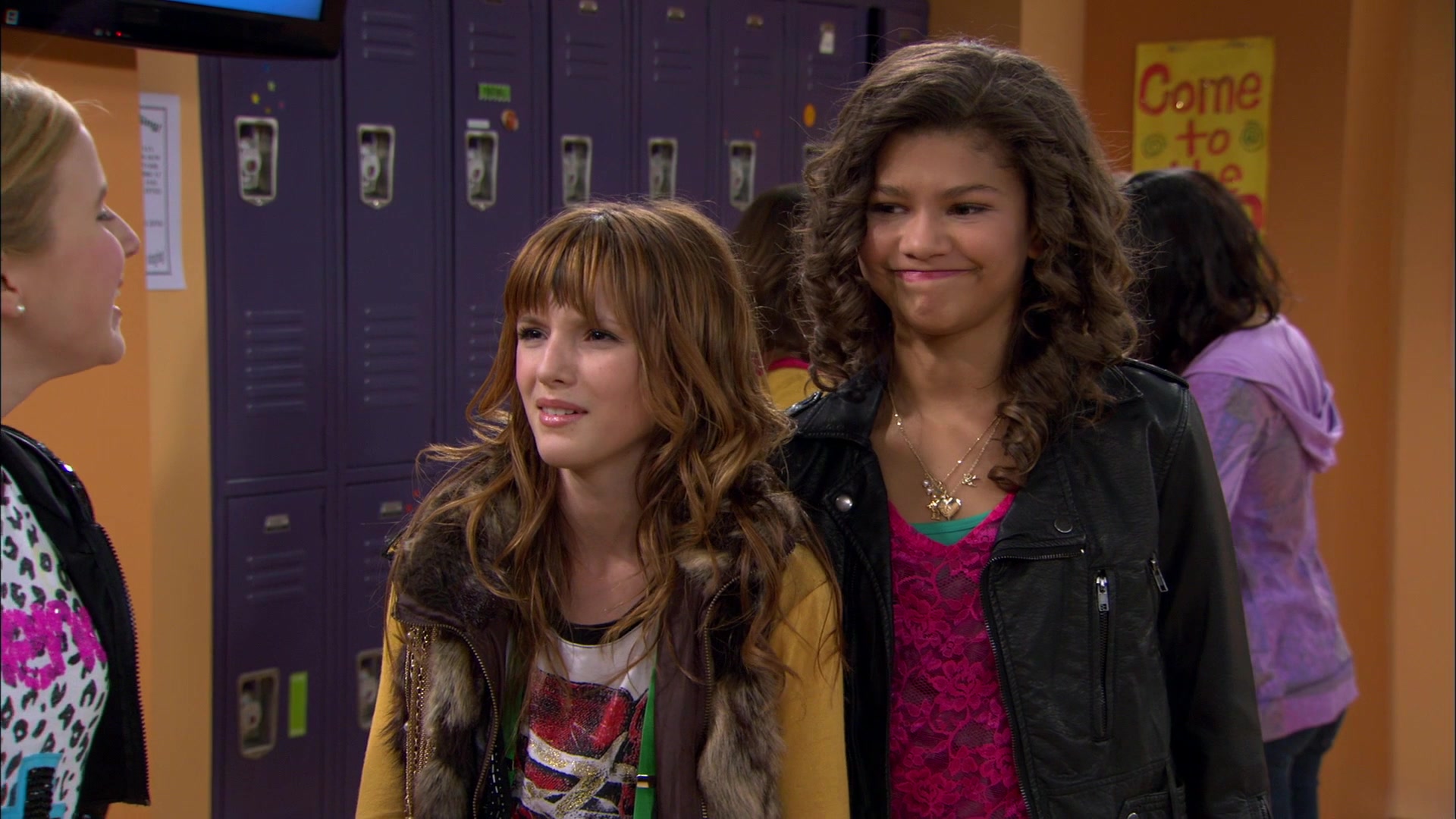 Shake_It_Up_S01E01_1080p_BTD_001006.jpg