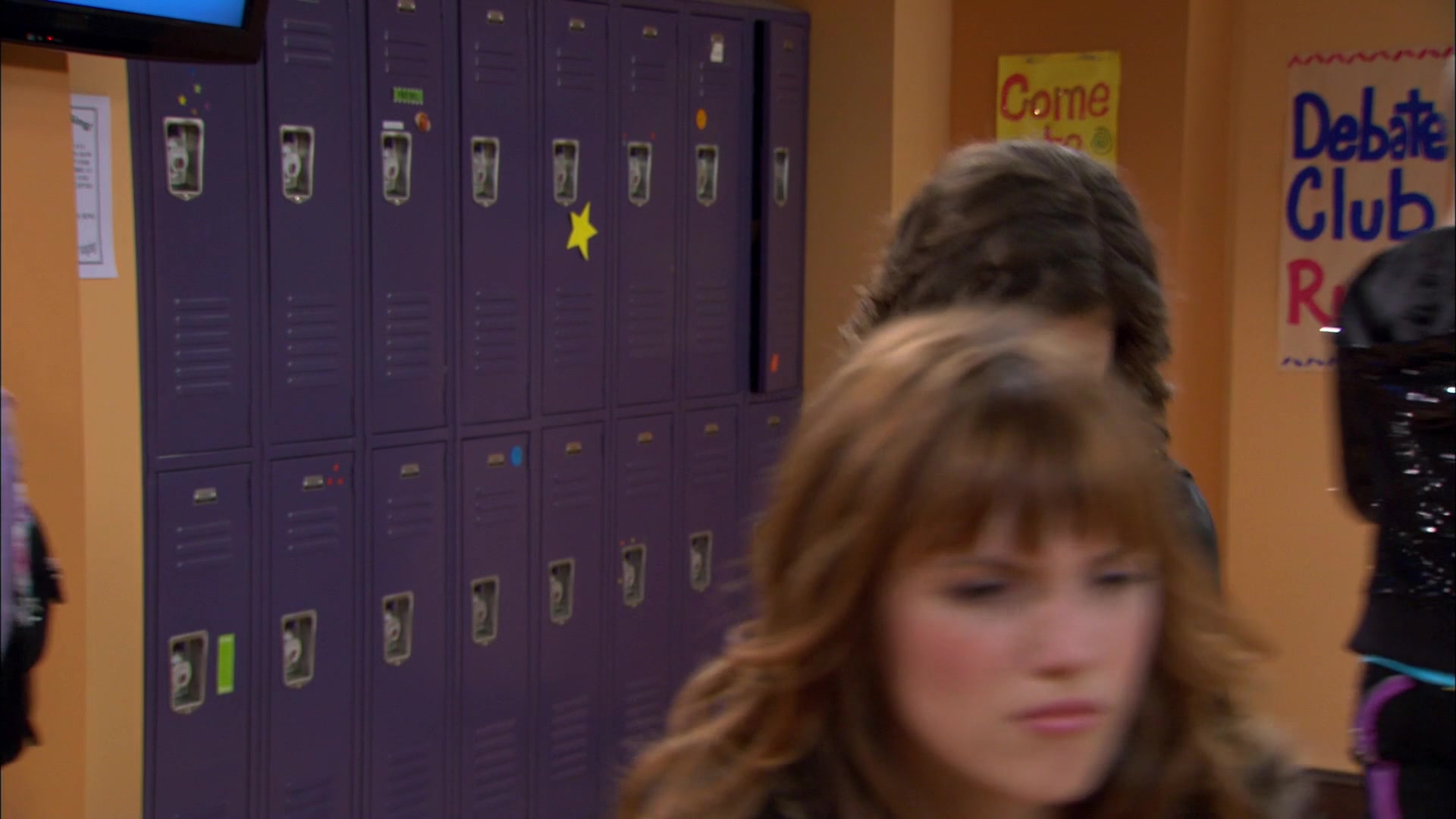 Shake_It_Up_S01E01_1080p_BTD_001090.jpg