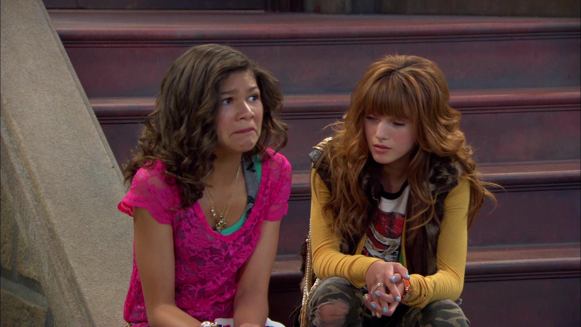 Shake_It_Up_S01E01_1080p_BTD_001183.jpg