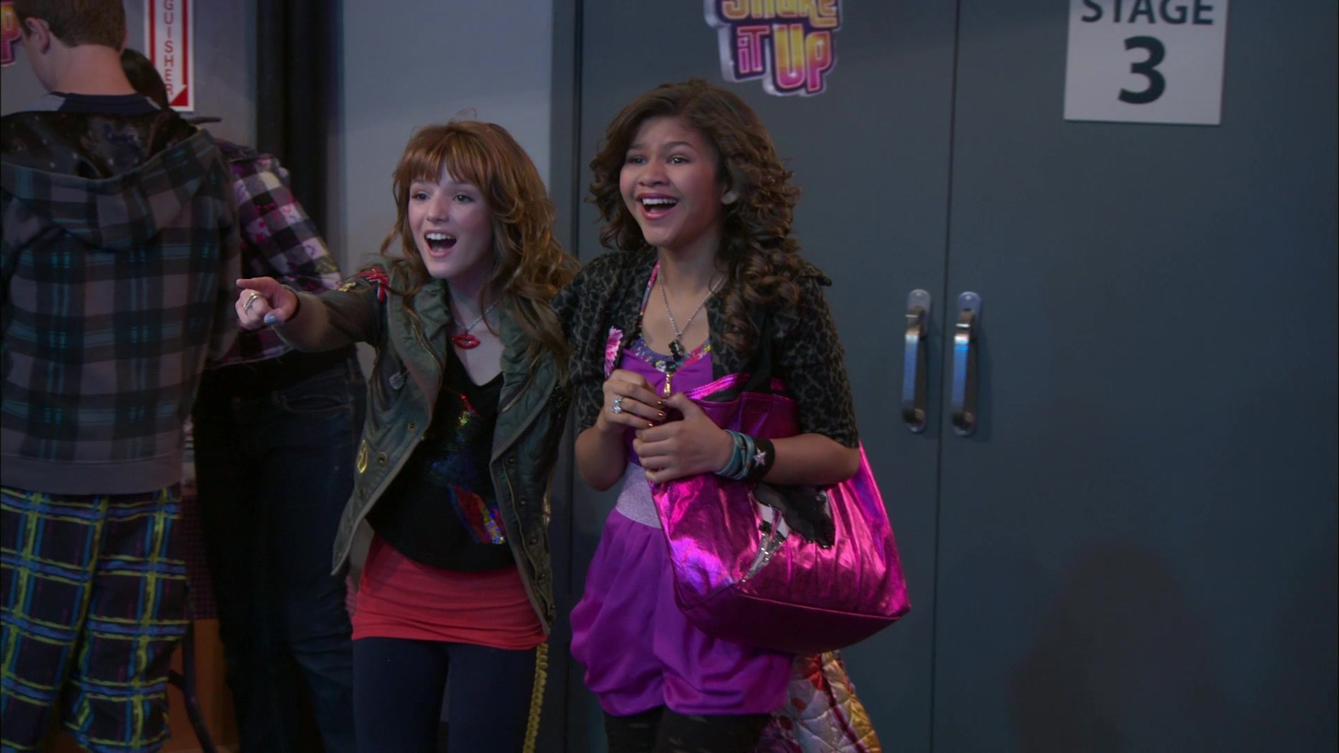 Shake_It_Up_S01E01_1080p_BTD_001381.jpg Shake_It_Up_S01E01_1080p_BTD_001381.jpg