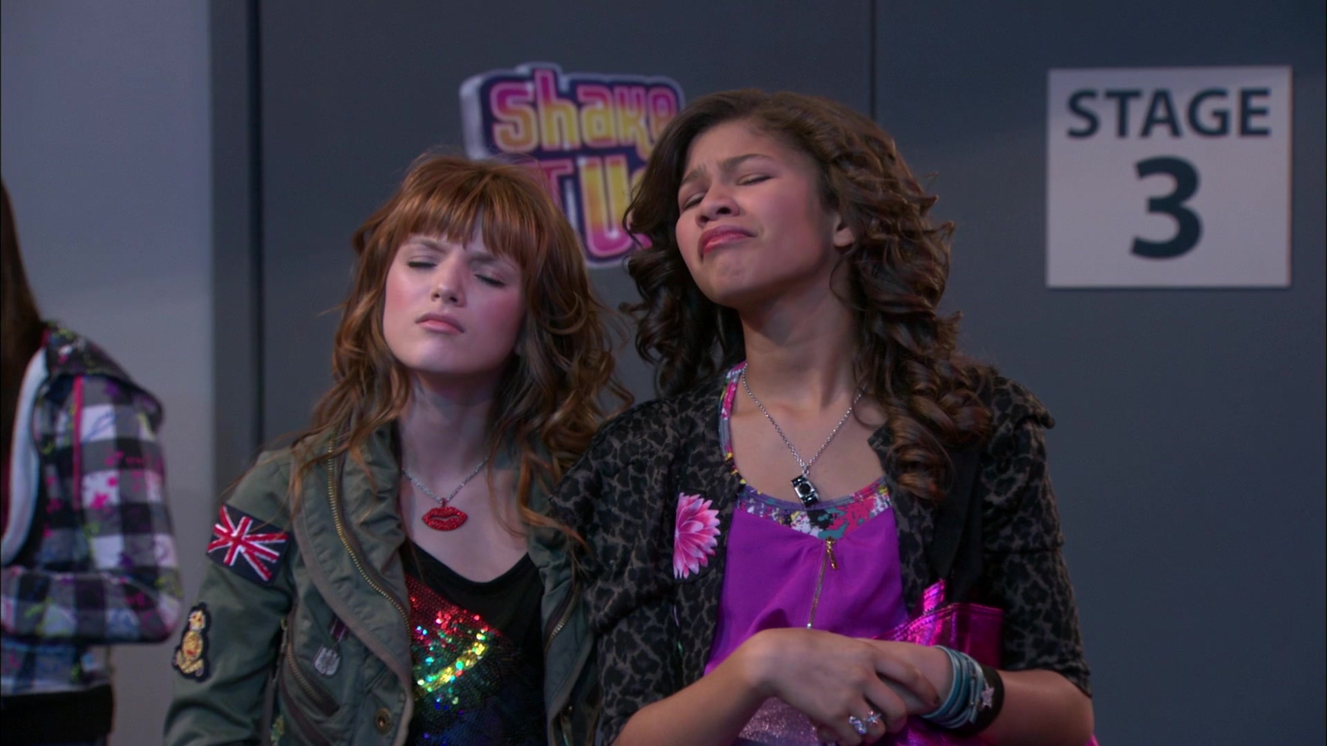 Shake_It_Up_S01E01_1080p_BTD_001392.jpg