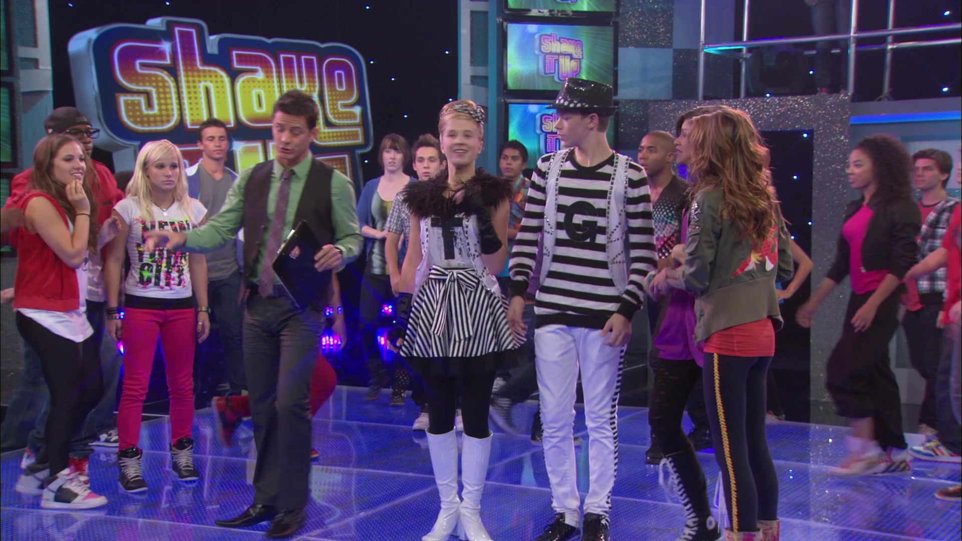 Shake_It_Up_S01E01_1080p_BTD_001609.jpg Shake_It_Up_S01E01_1080p_BTD_001609.jpg