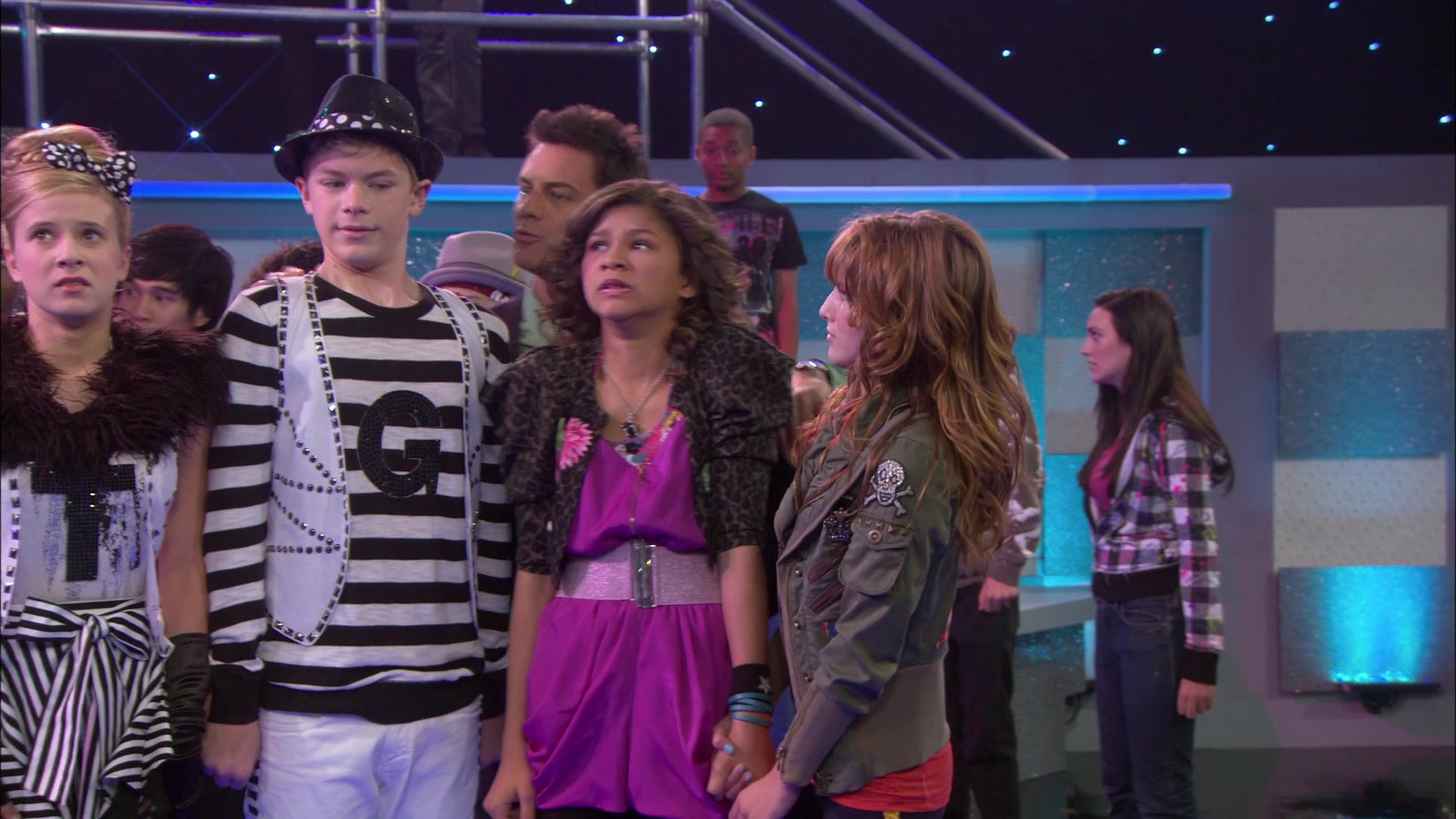 Shake_It_Up_S01E01_1080p_BTD_001640.jpg