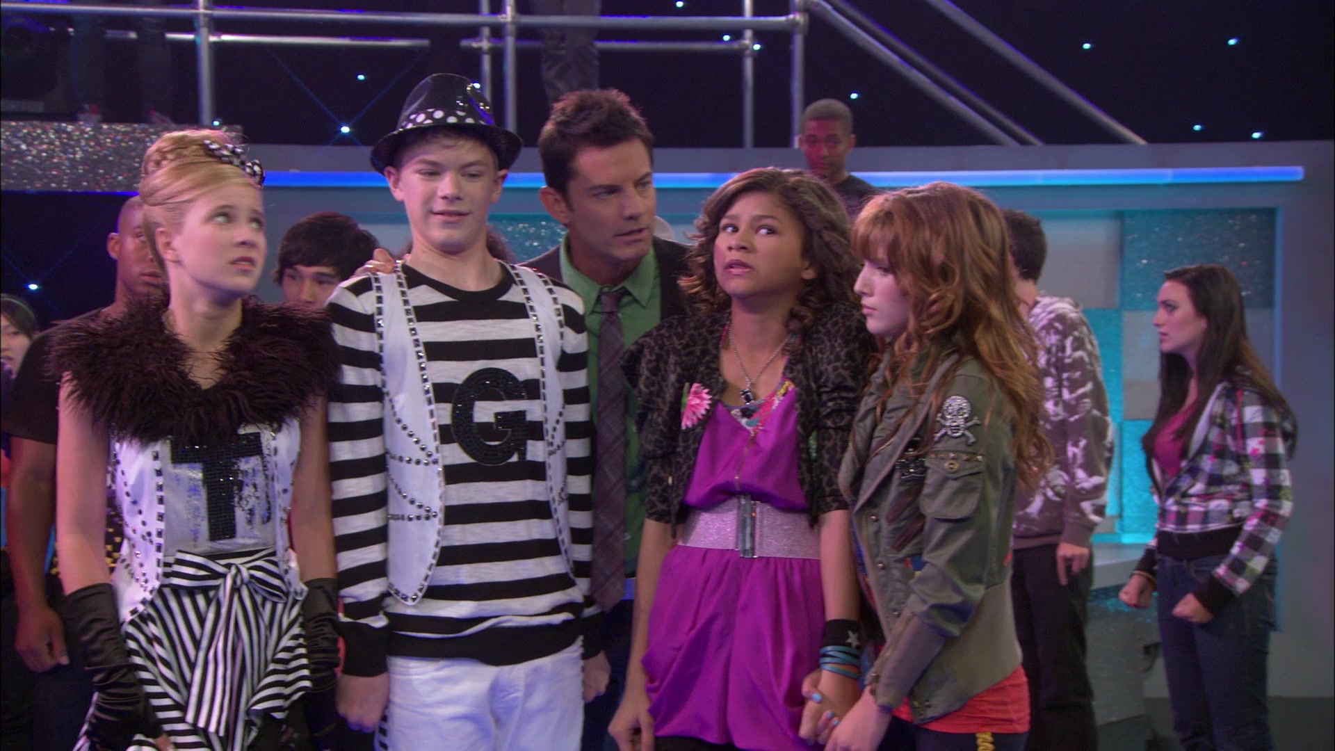 Shake_It_Up_S01E01_1080p_BTD_001642.jpg