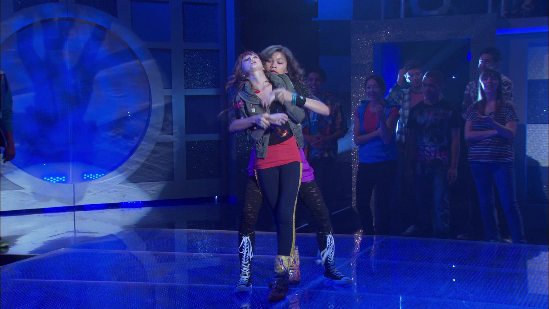 Shake_It_Up_S01E01_1080p_BTD_002019.jpg