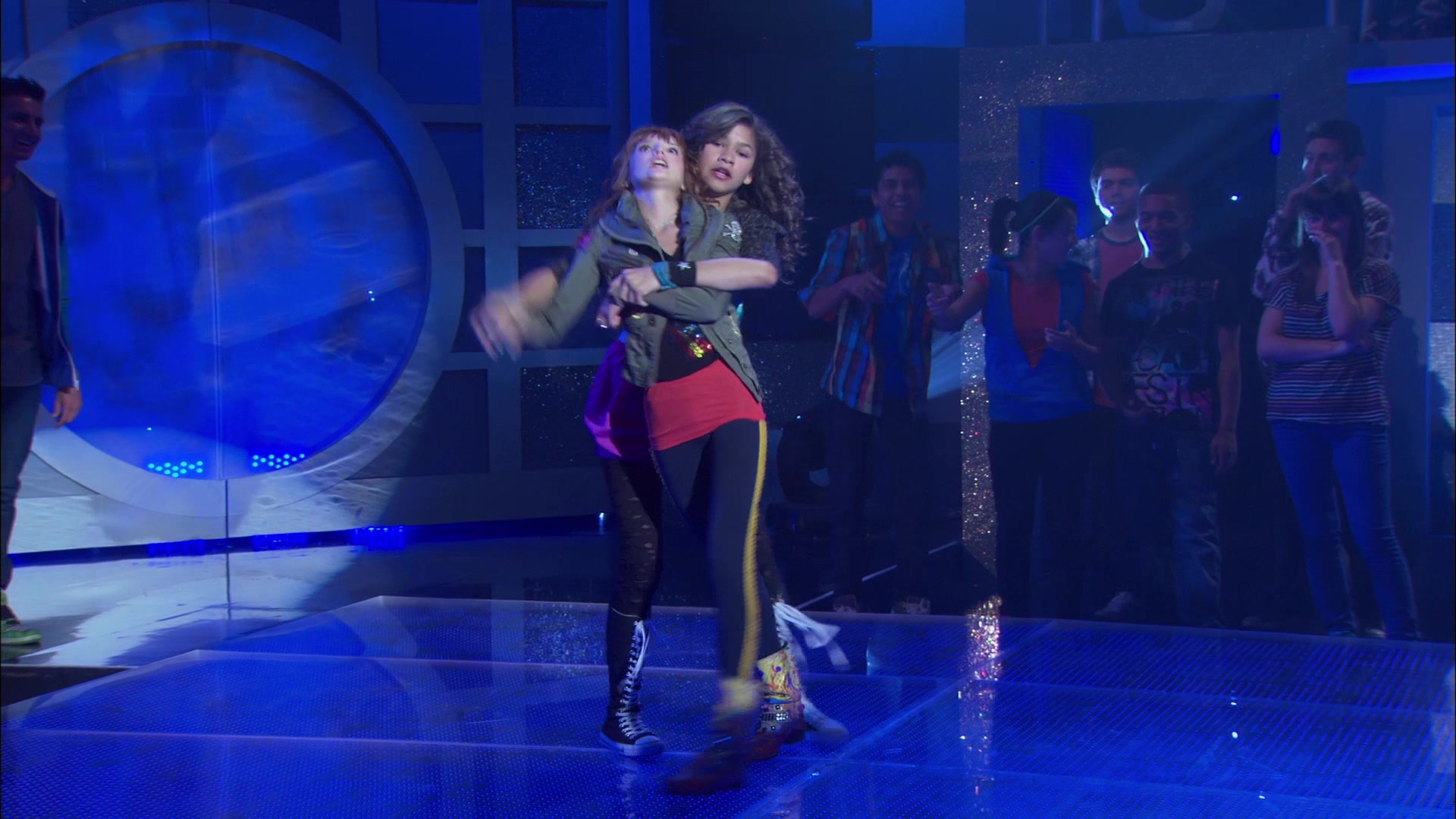Shake_It_Up_S01E01_1080p_BTD_002025.jpg