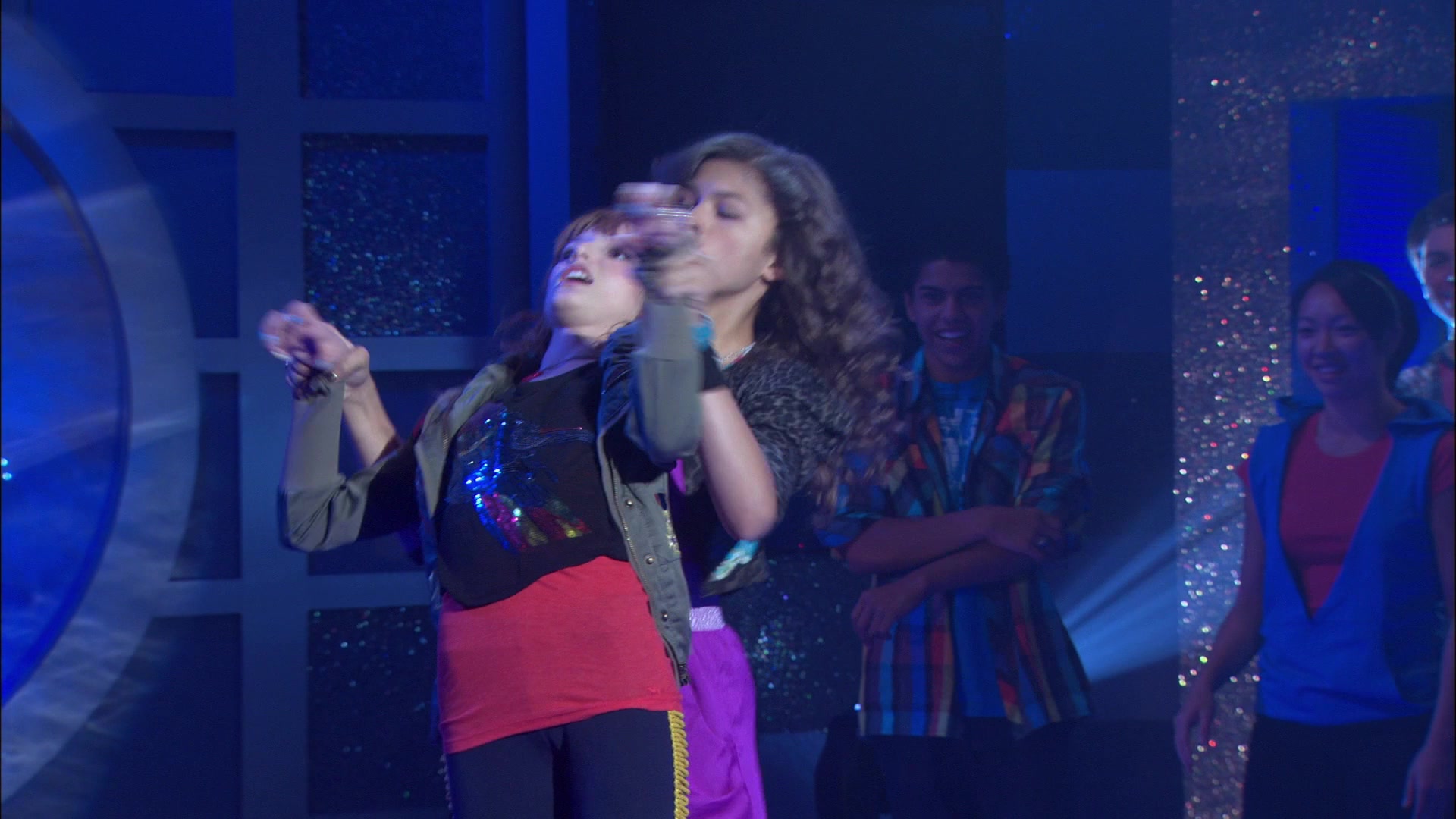Shake_It_Up_S01E01_1080p_BTD_002036.jpg