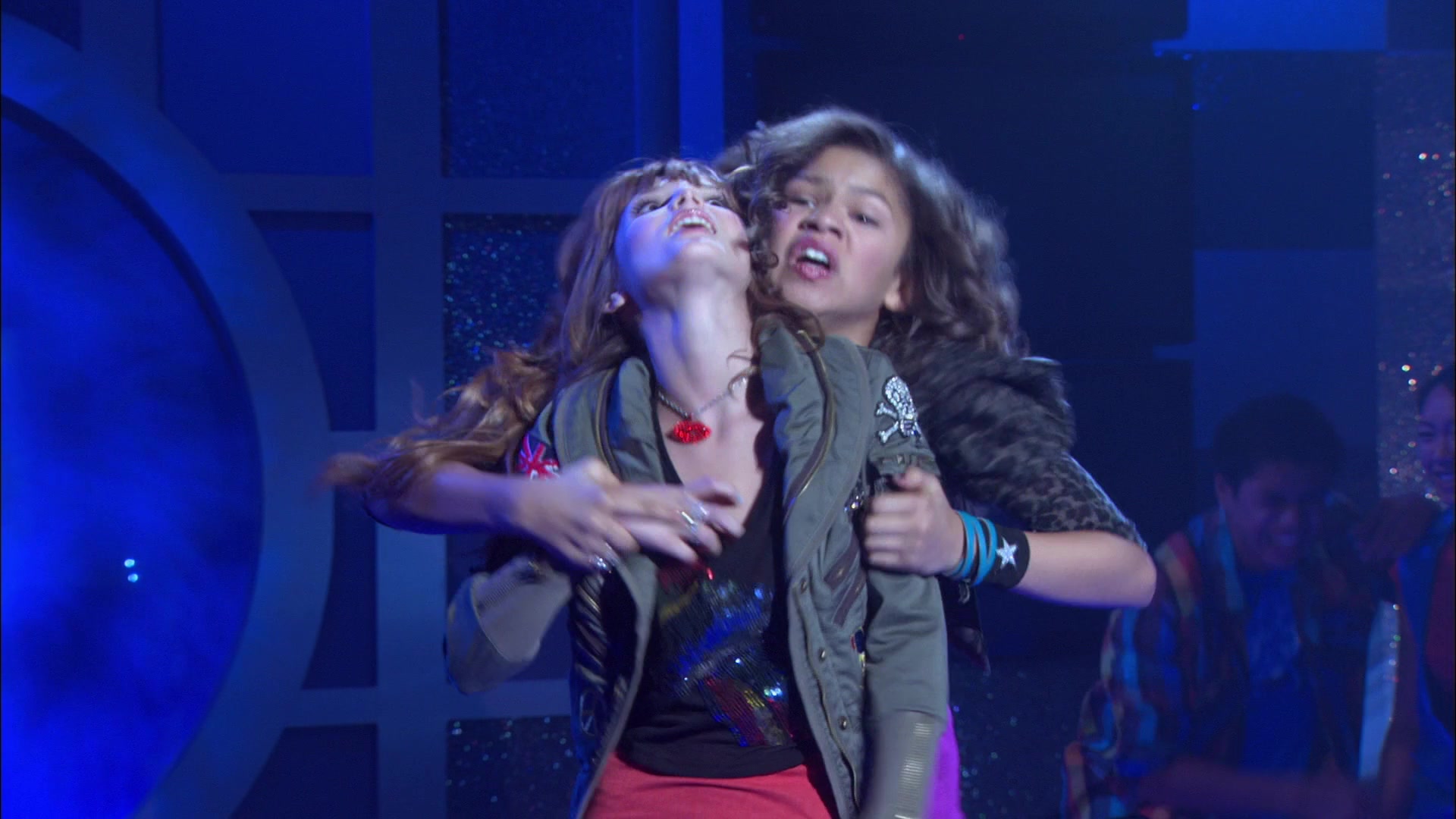 Shake_It_Up_S01E01_1080p_BTD_002047.jpg