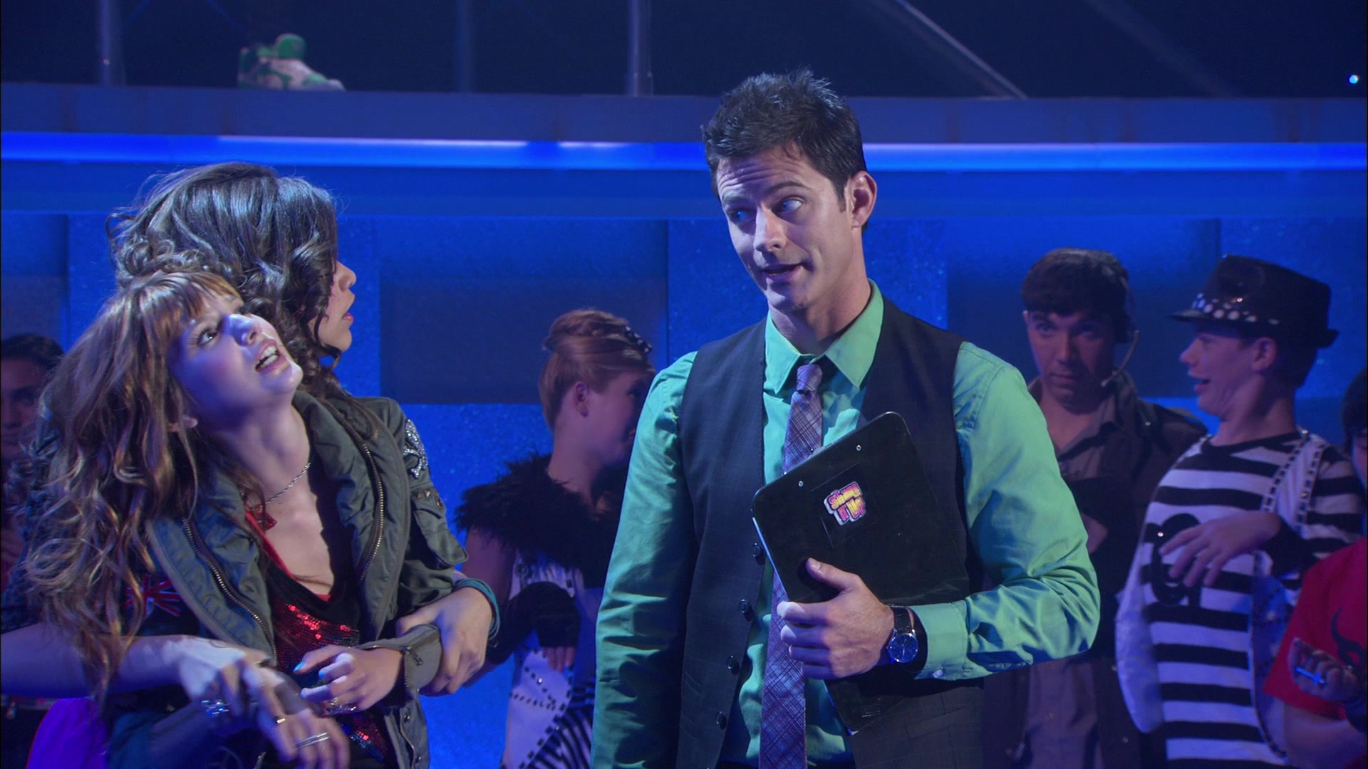 Shake_It_Up_S01E01_1080p_BTD_002062.jpg