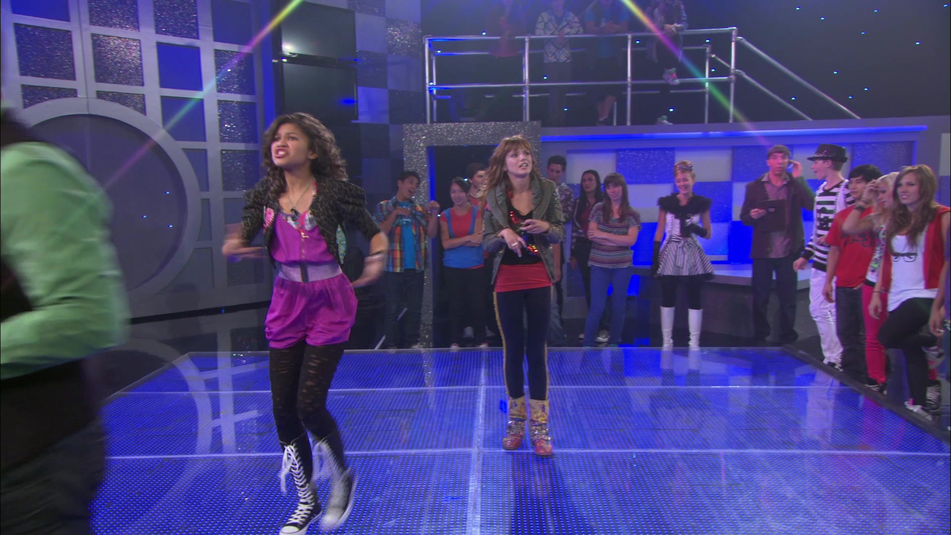 Shake_It_Up_S01E01_1080p_BTD_002069.jpg