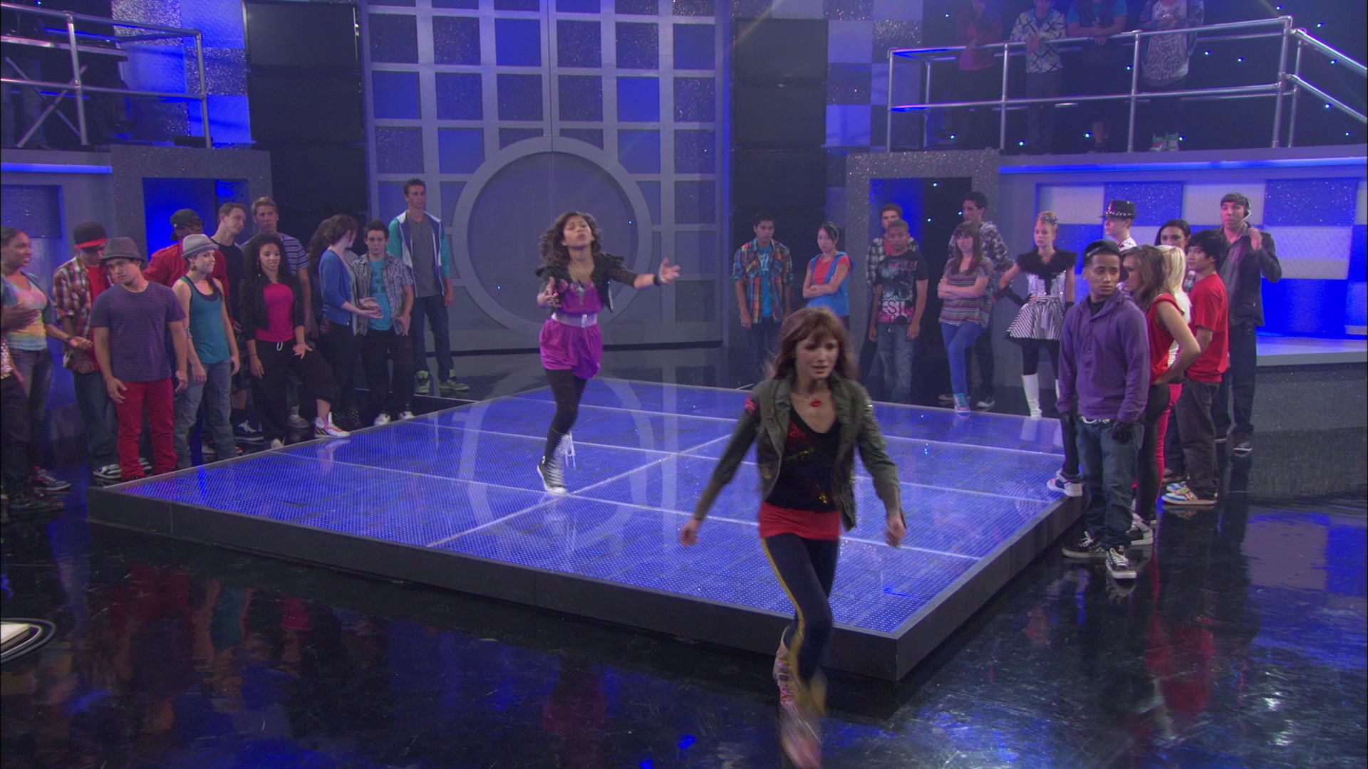 Shake_It_Up_S01E01_1080p_BTD_002101.jpg