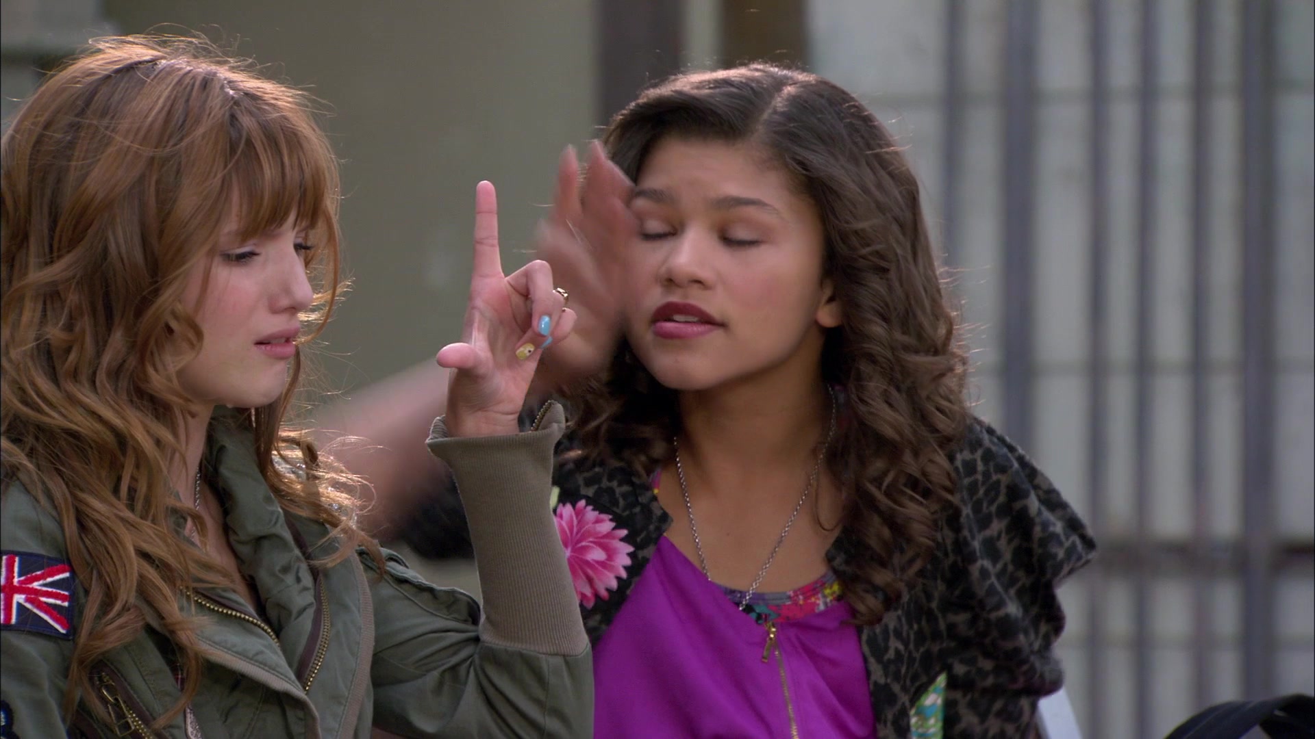 Shake_It_Up_S01E01_1080p_BTD_002265.jpg