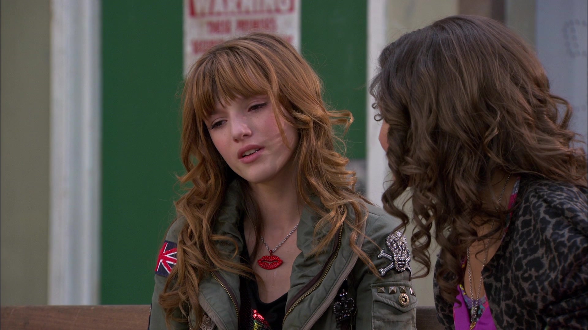 Shake_It_Up_S01E01_1080p_BTD_002310.jpg
