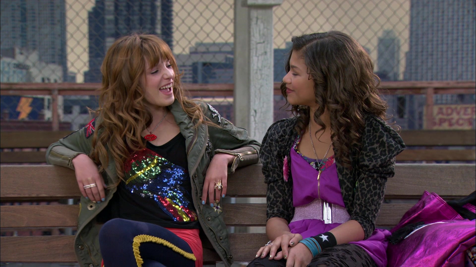 Shake_It_Up_S01E01_1080p_BTD_002324.jpg Shake_It_Up_S01E01_1080p_BTD_002324.jpg