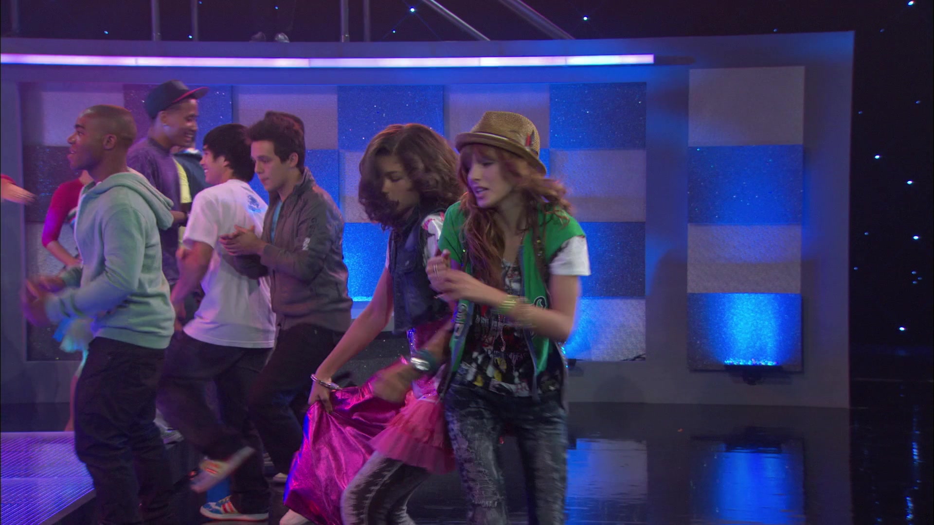 Shake_It_Up_S01E01_1080p_BTD_002629.jpg Shake_It_Up_S01E01_1080p_BTD_002629.jpg