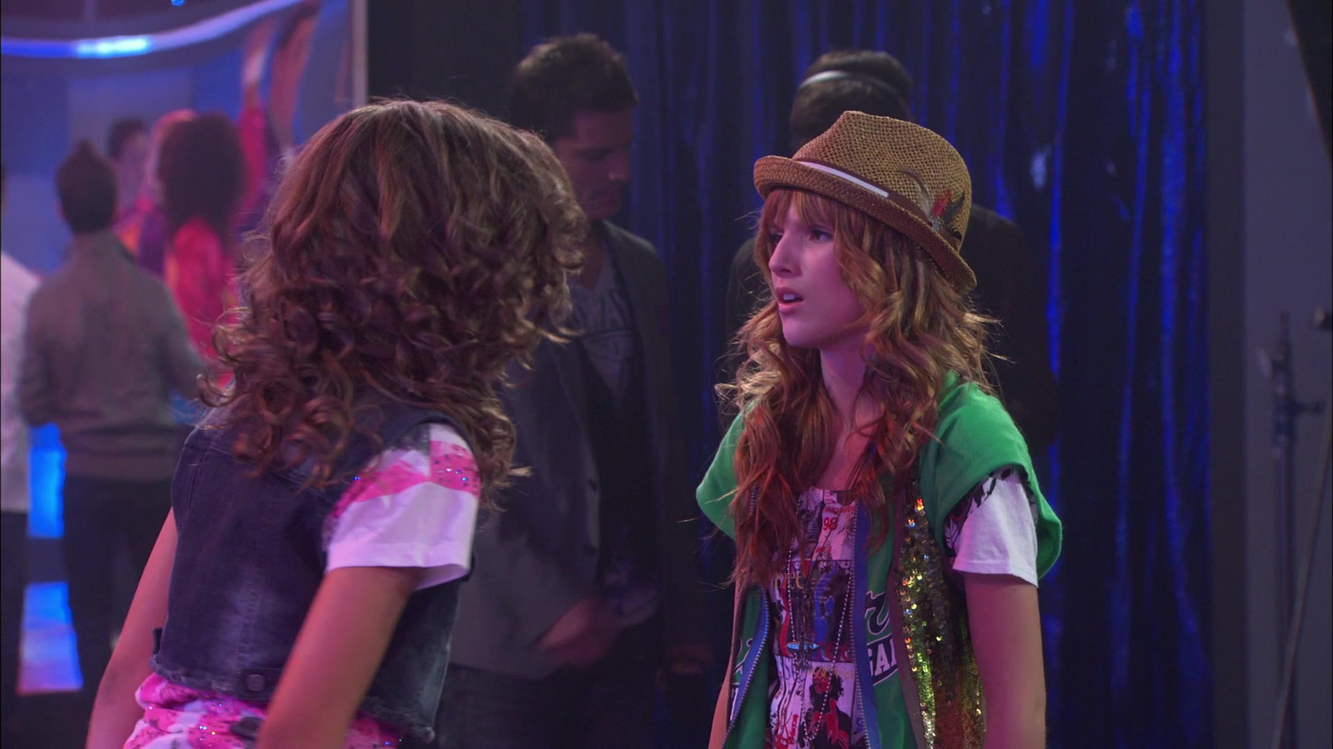 Shake_It_Up_S01E01_1080p_BTD_002638.jpg Shake_It_Up_S01E01_1080p_BTD_002638.jpg