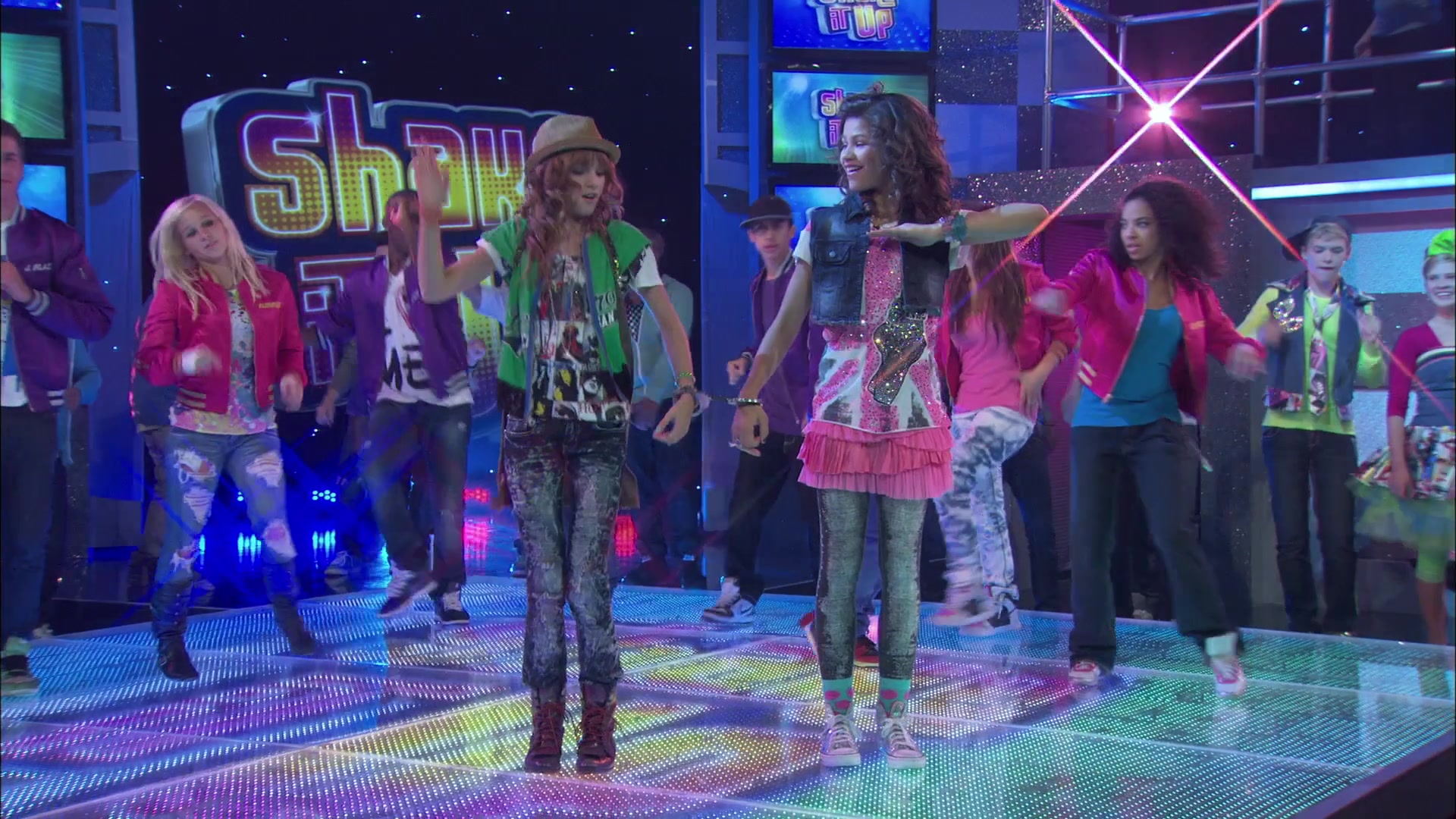 Shake_It_Up_S01E01_1080p_BTD_002734.jpg